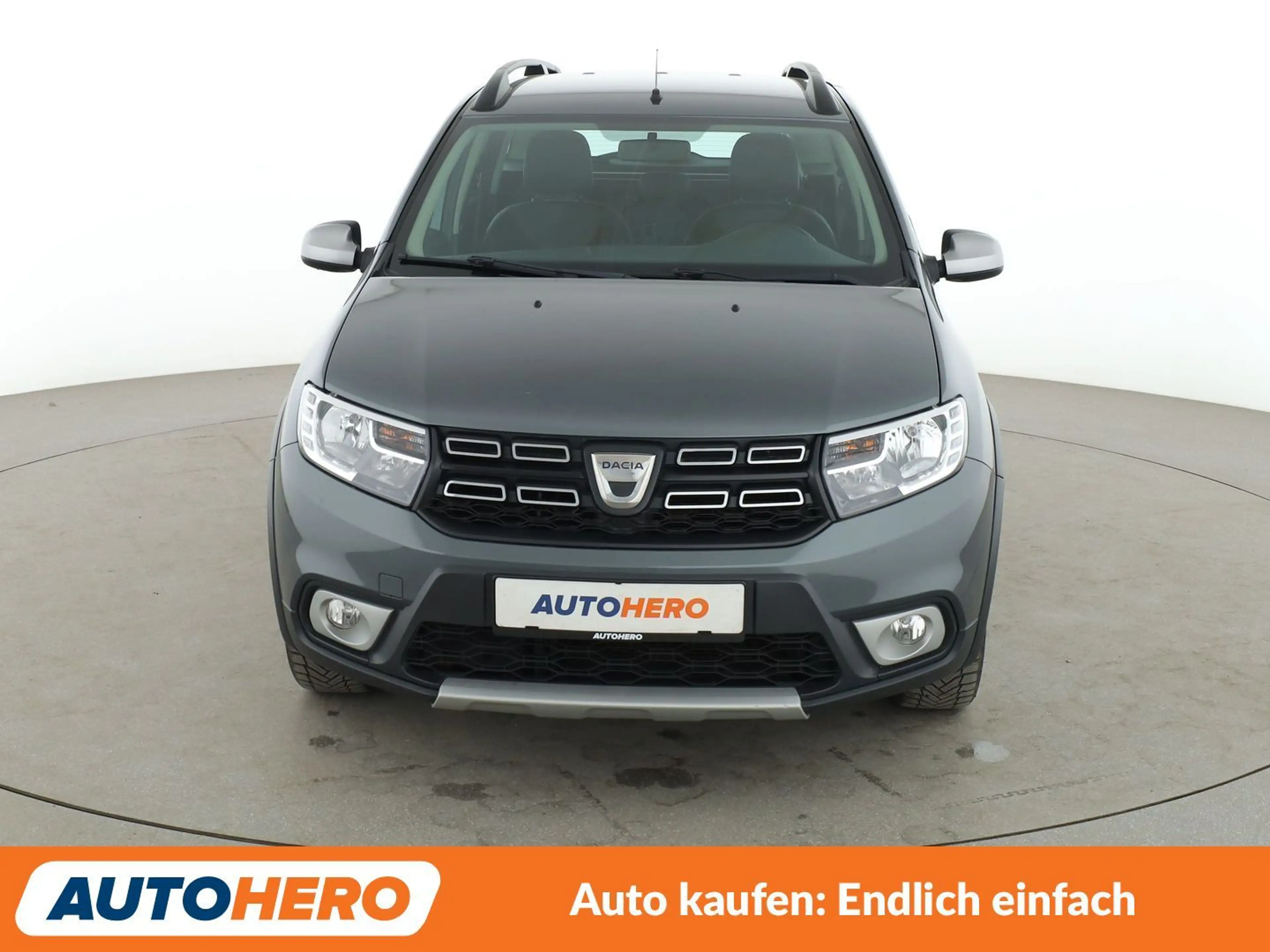 Dacia Logan 0.9 TCe Stepway Celebration Aut.*NAVI*CAM*PDC* — photo 9