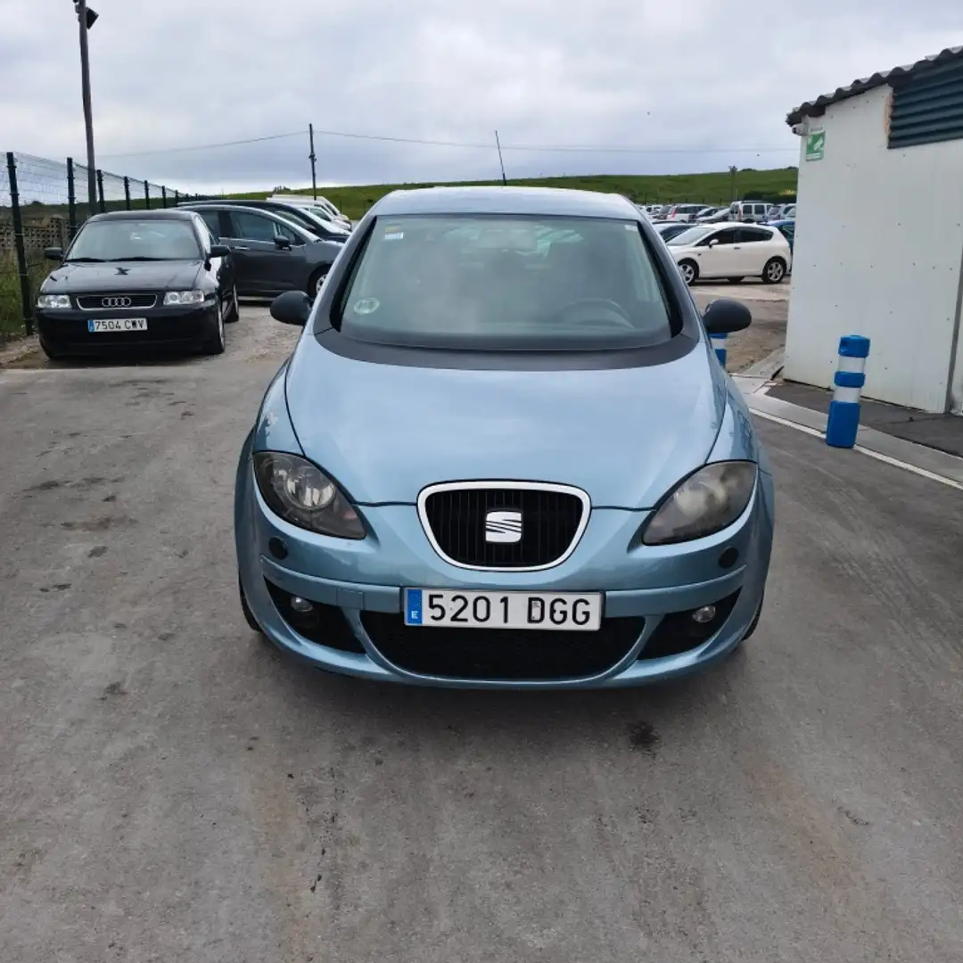 SEAT Toledo 2.0TDI Hot Gris - 2