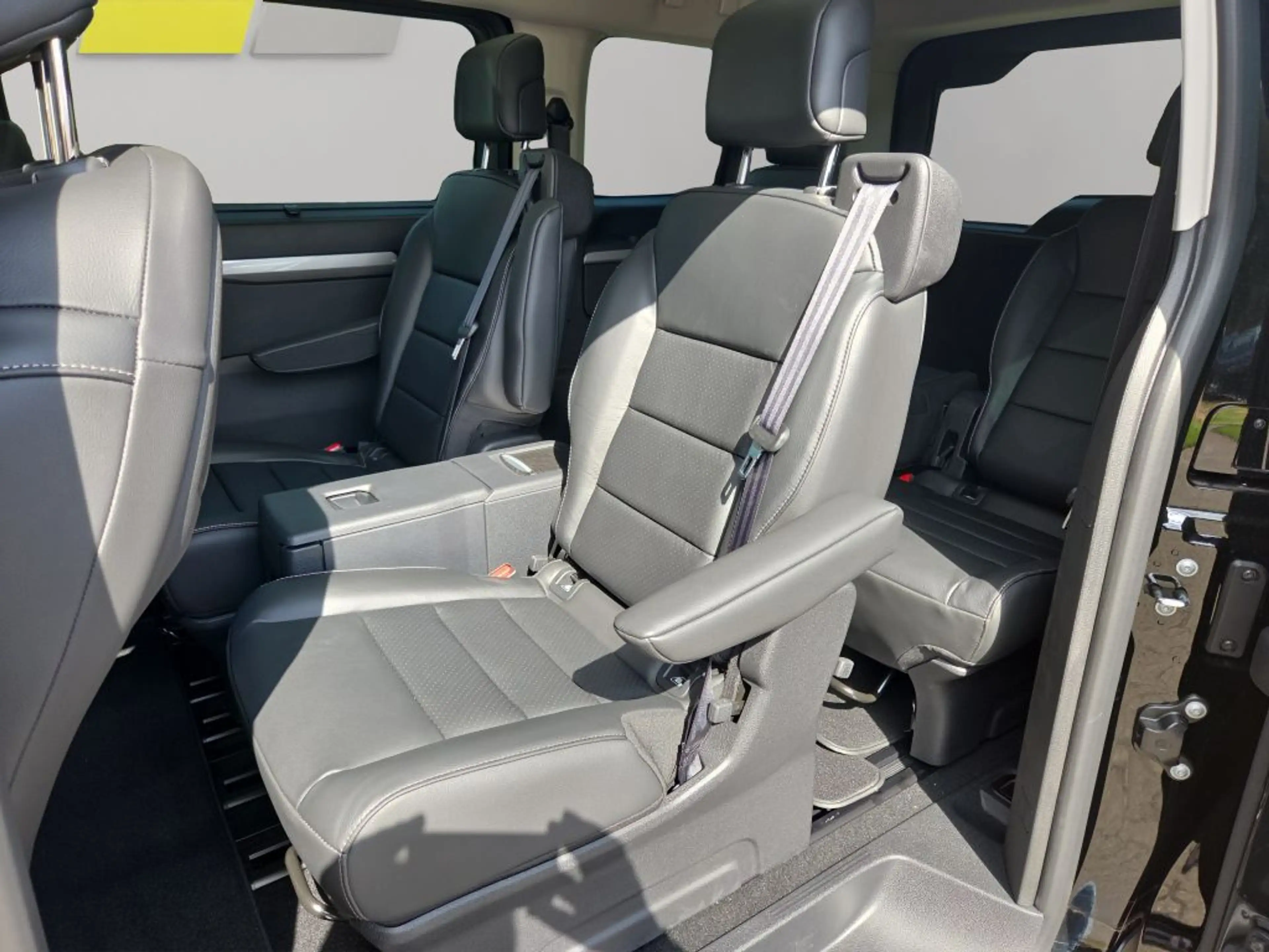 Opel Zafira 2.2 D Aut. 132 kW GS — photo 15
