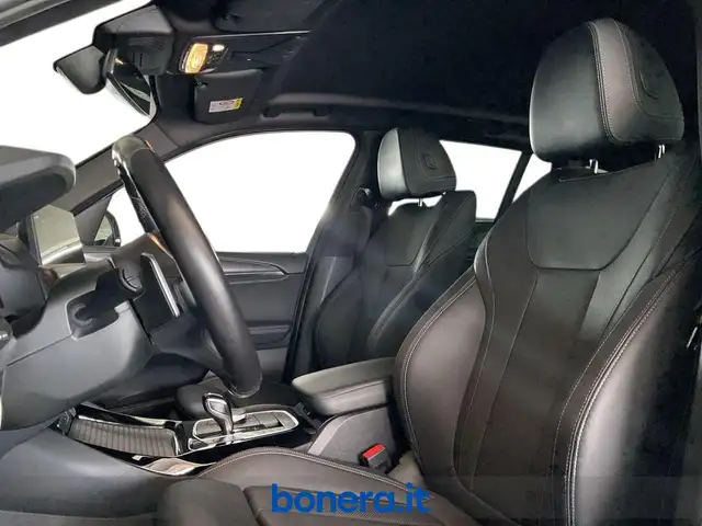 BMW X3 view 15