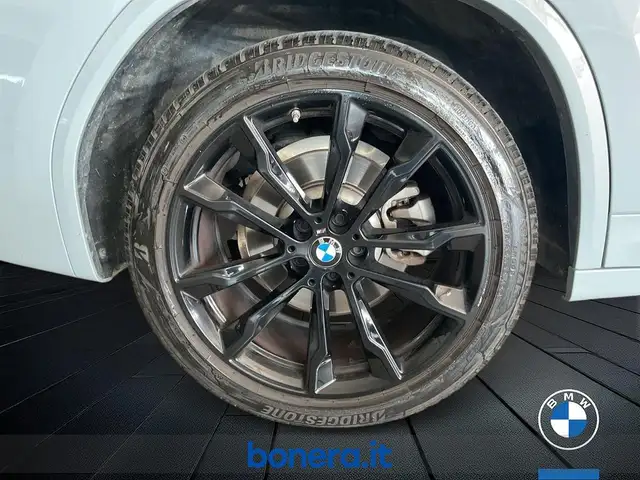 BMW X3 view 12