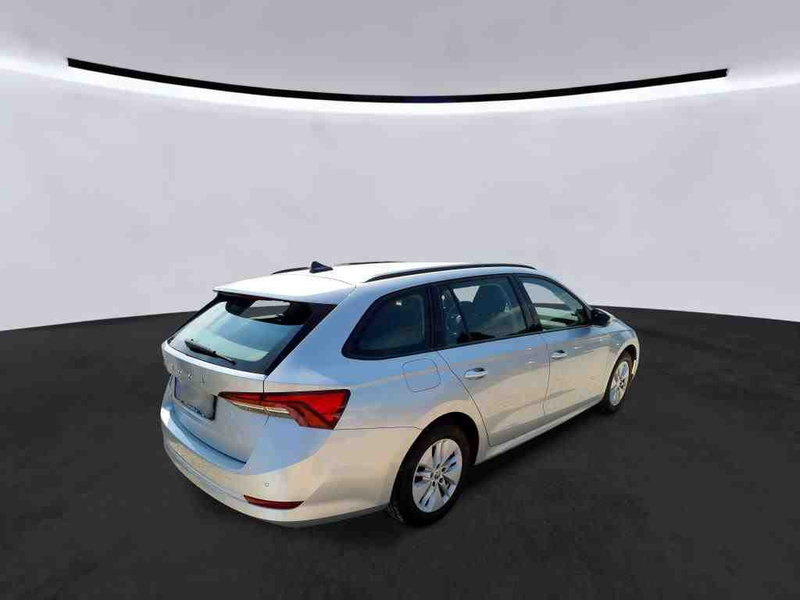 Skoda Octavia Combi 1.0TSI Ambition AHK LED Navi ACC — photo 4