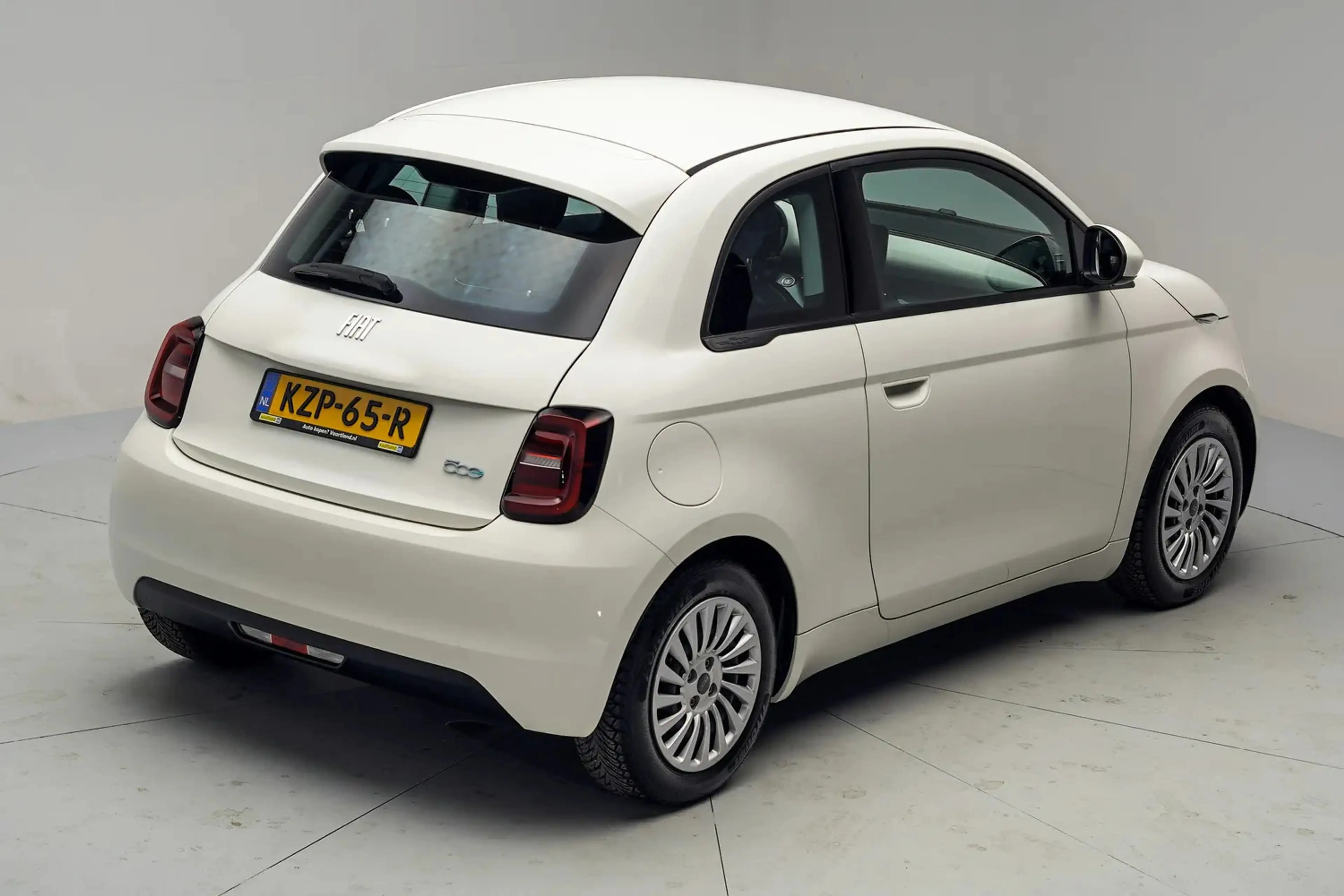 Fiat 500e Passion 42 kWh 3-Fase [ Navi Apple/Android Clima C — photo 14