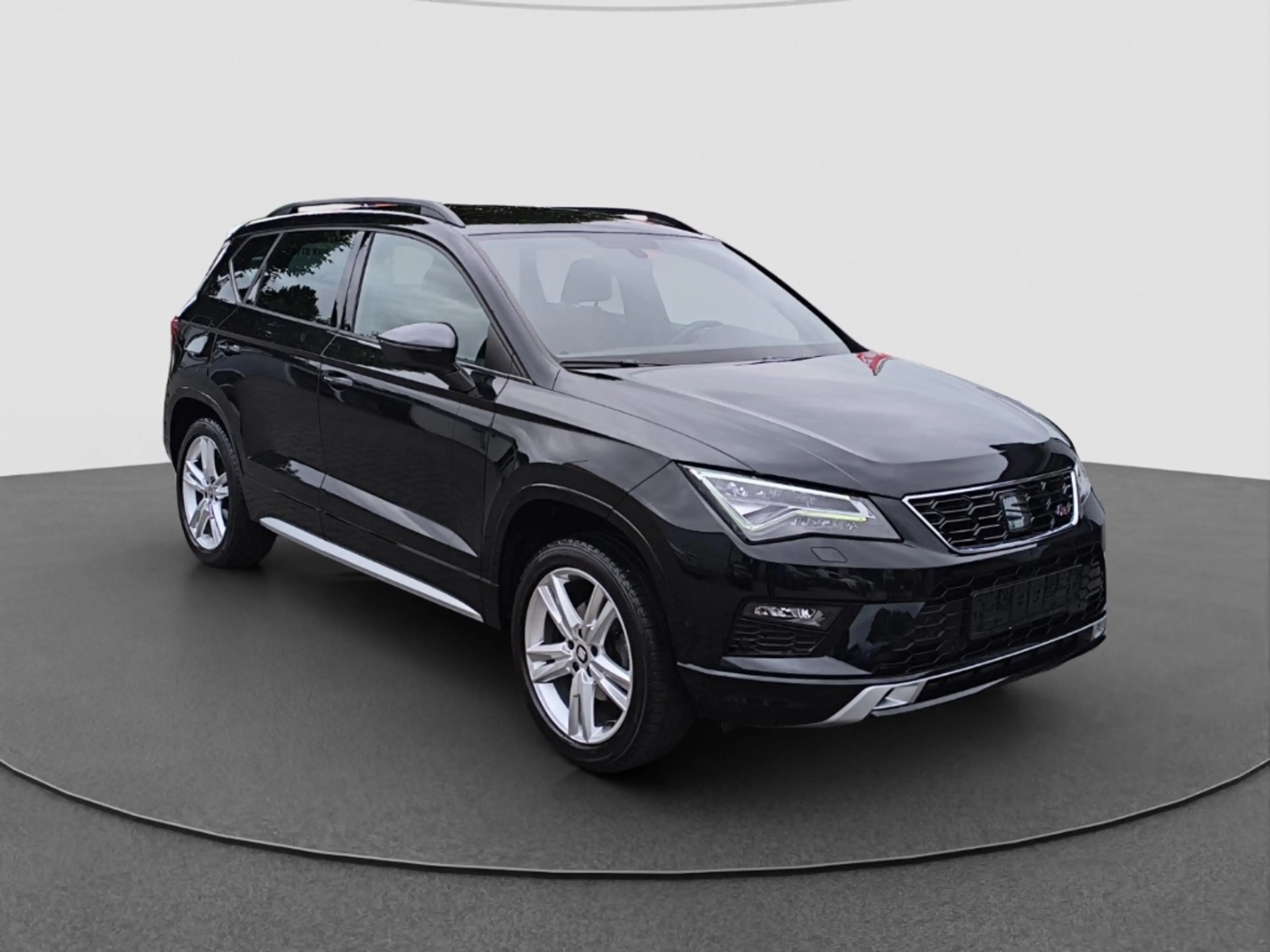 SEAT Ateca 1.5 TSI DSG FR AHK NAVI PARK-ASSIST — photo 6