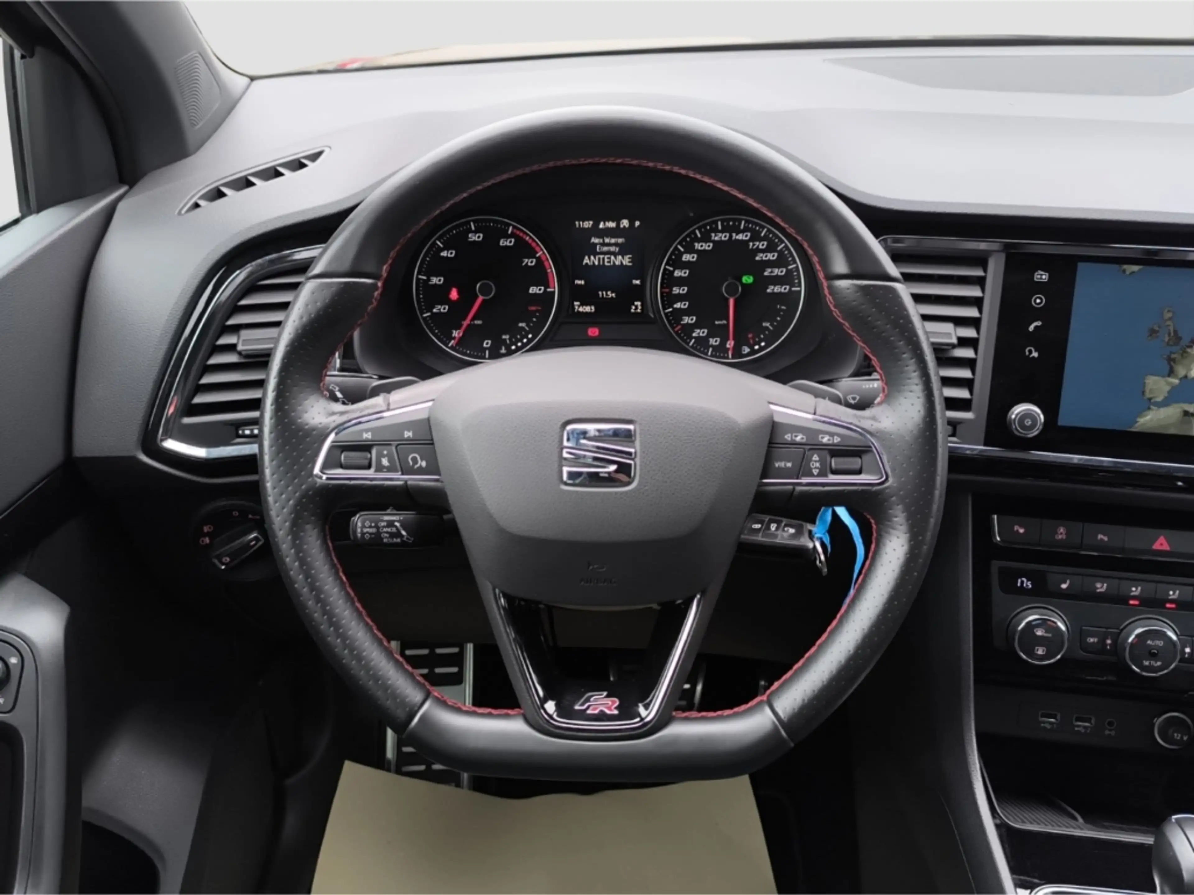 SEAT Ateca 1.5 TSI DSG FR AHK NAVI PARK-ASSIST — photo 14