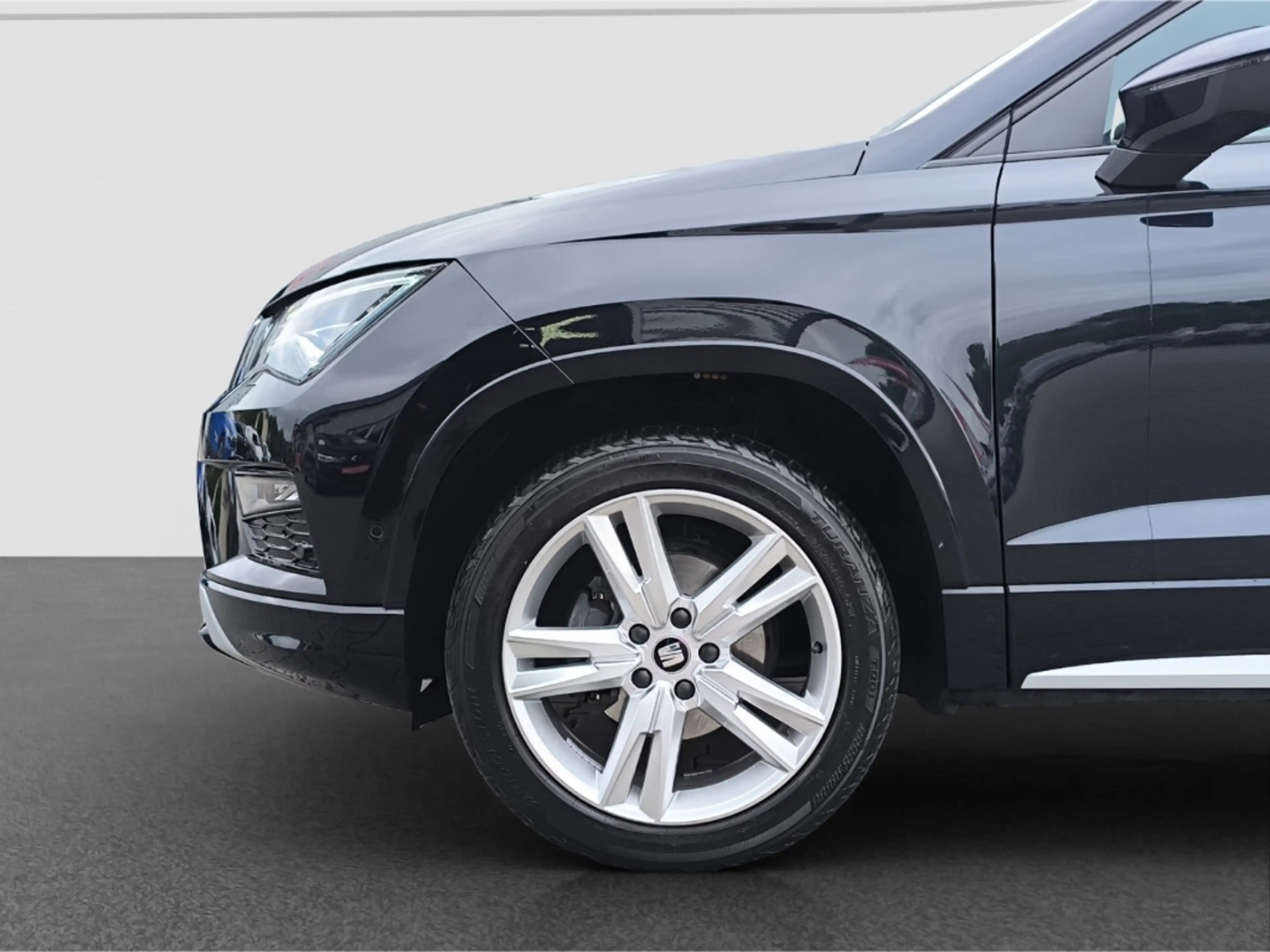 SEAT Ateca 1.5 TSI DSG FR AHK NAVI PARK-ASSIST — photo 12