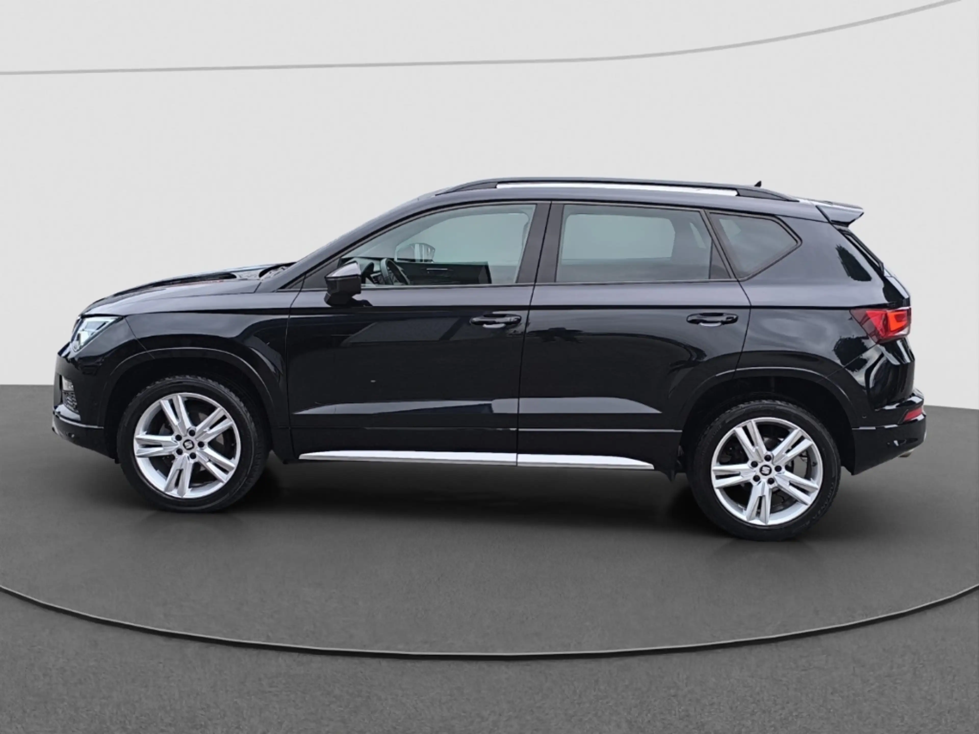 SEAT Ateca 1.5 TSI DSG FR AHK NAVI PARK-ASSIST — photo 7