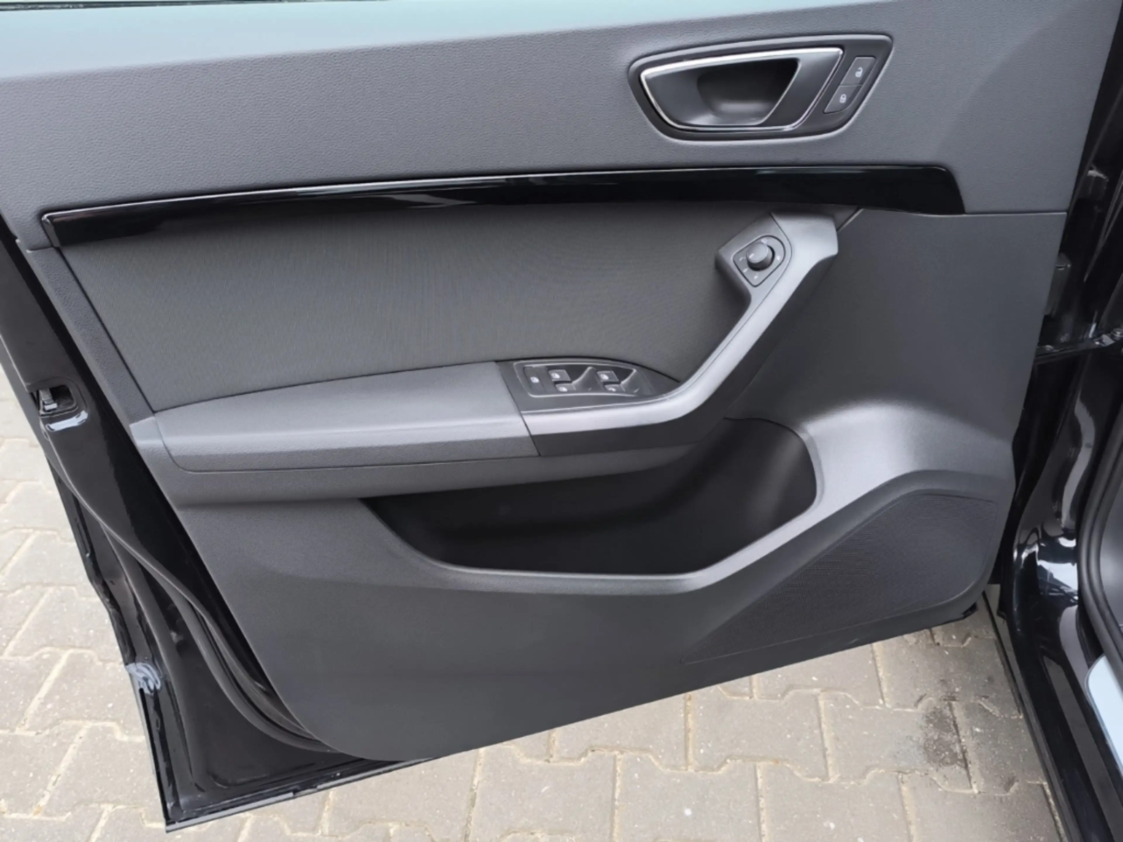 SEAT Ateca 1.5 TSI DSG FR AHK NAVI PARK-ASSIST — photo 15