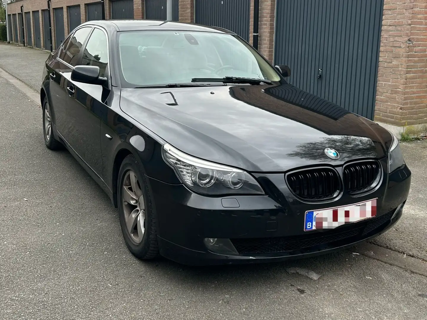 BMW 520 520i Czarny - 2