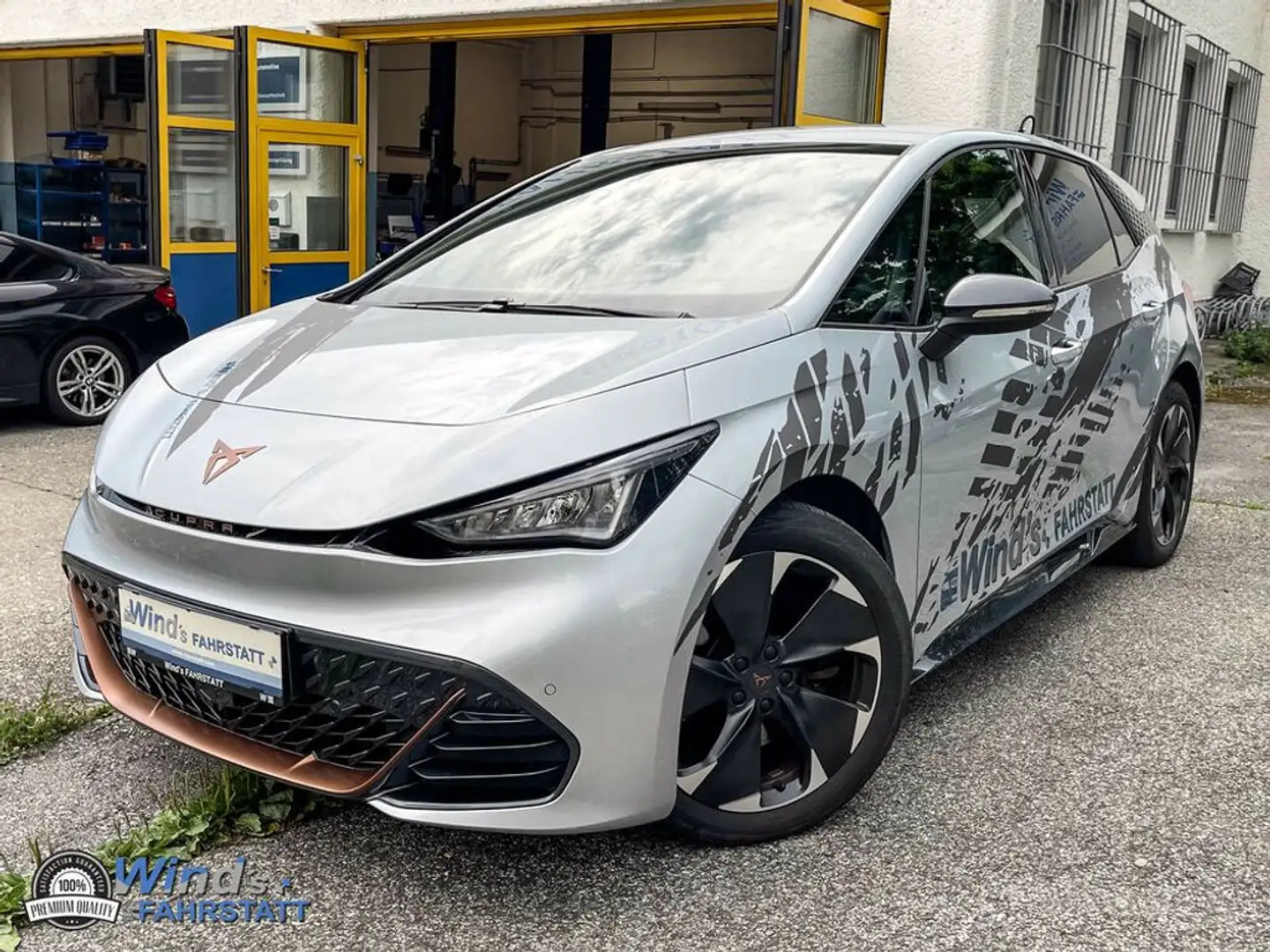CUPRA Born 150 KW Silber - 1