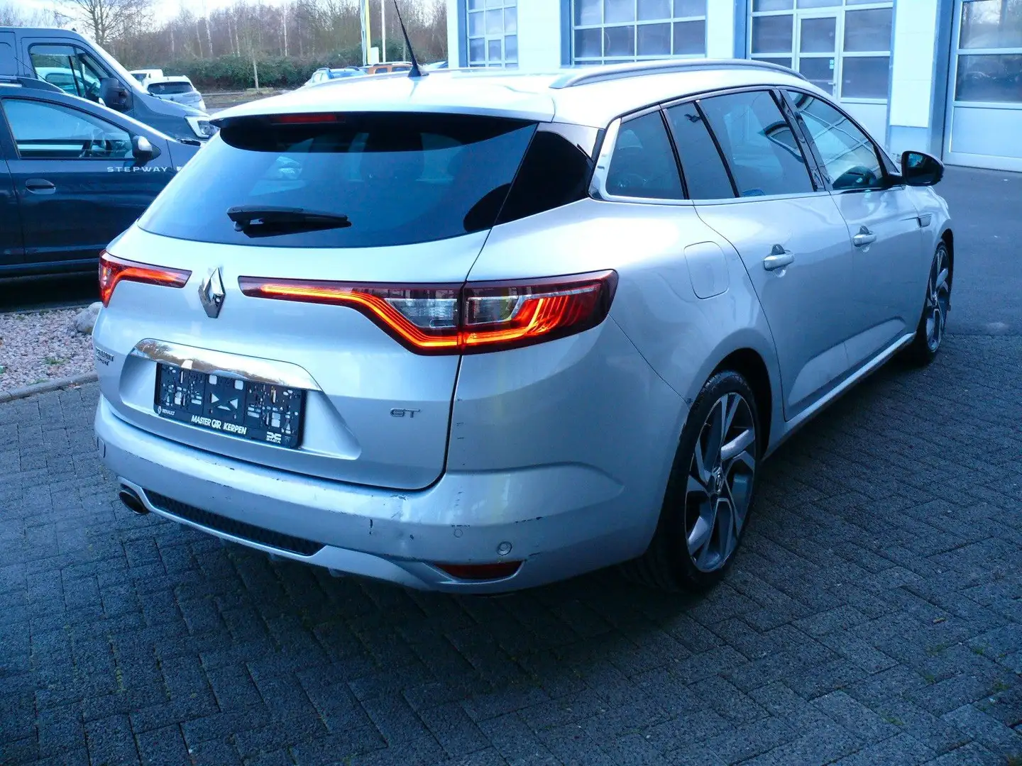 Renault Megane IV Grandtour GT(technisch und innenTop) Grau - 2