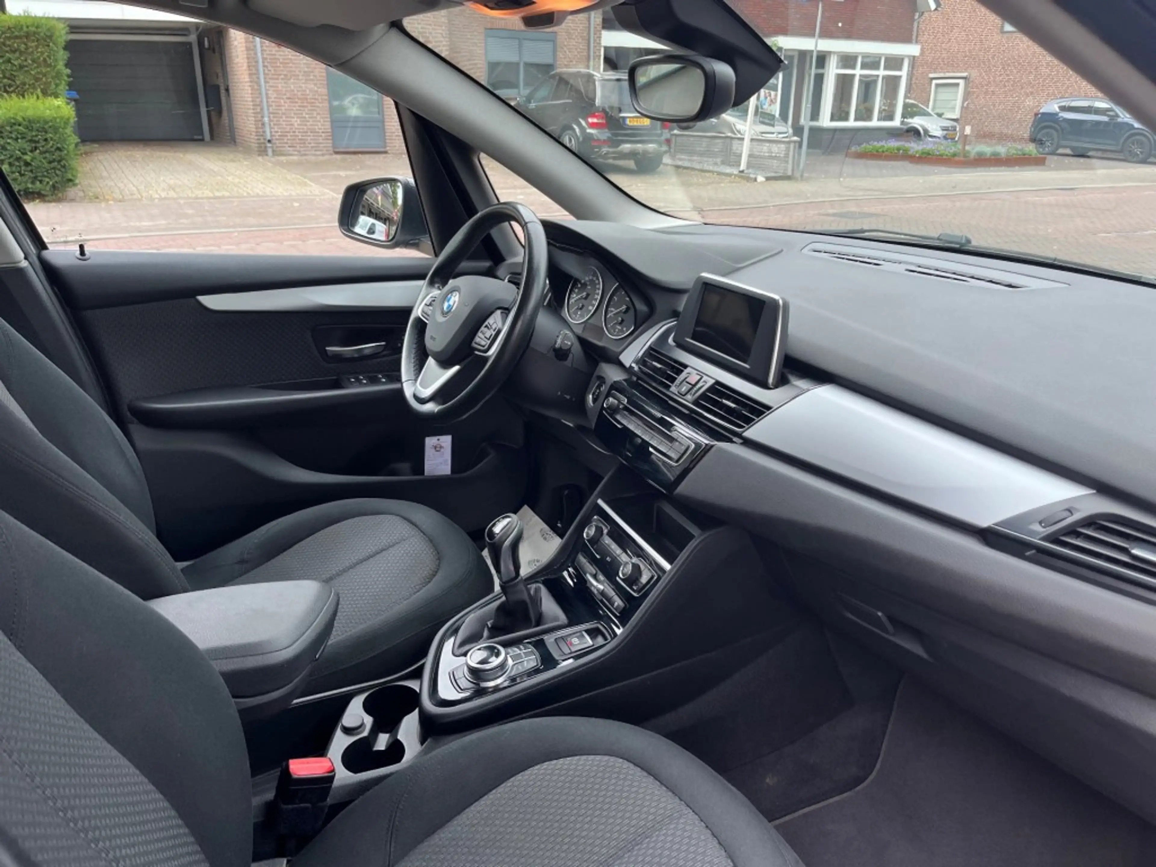 BMW 216 216I CENTENNIAL EXECUTIVE — photo 2