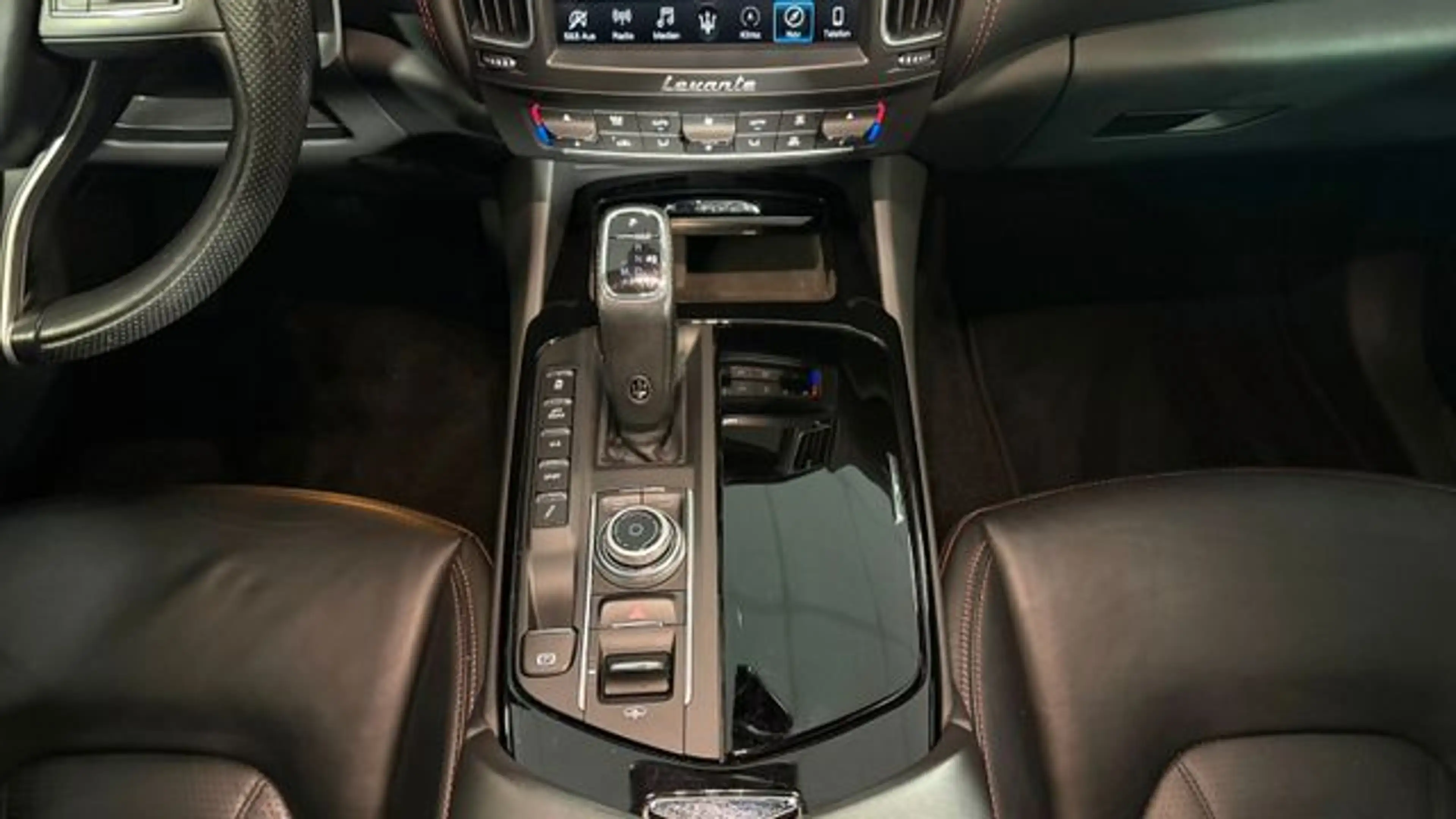 Maserati Levante 3.0 V6 Q4 Gran Lusso Pano Keyless 1.Hd — photo 15