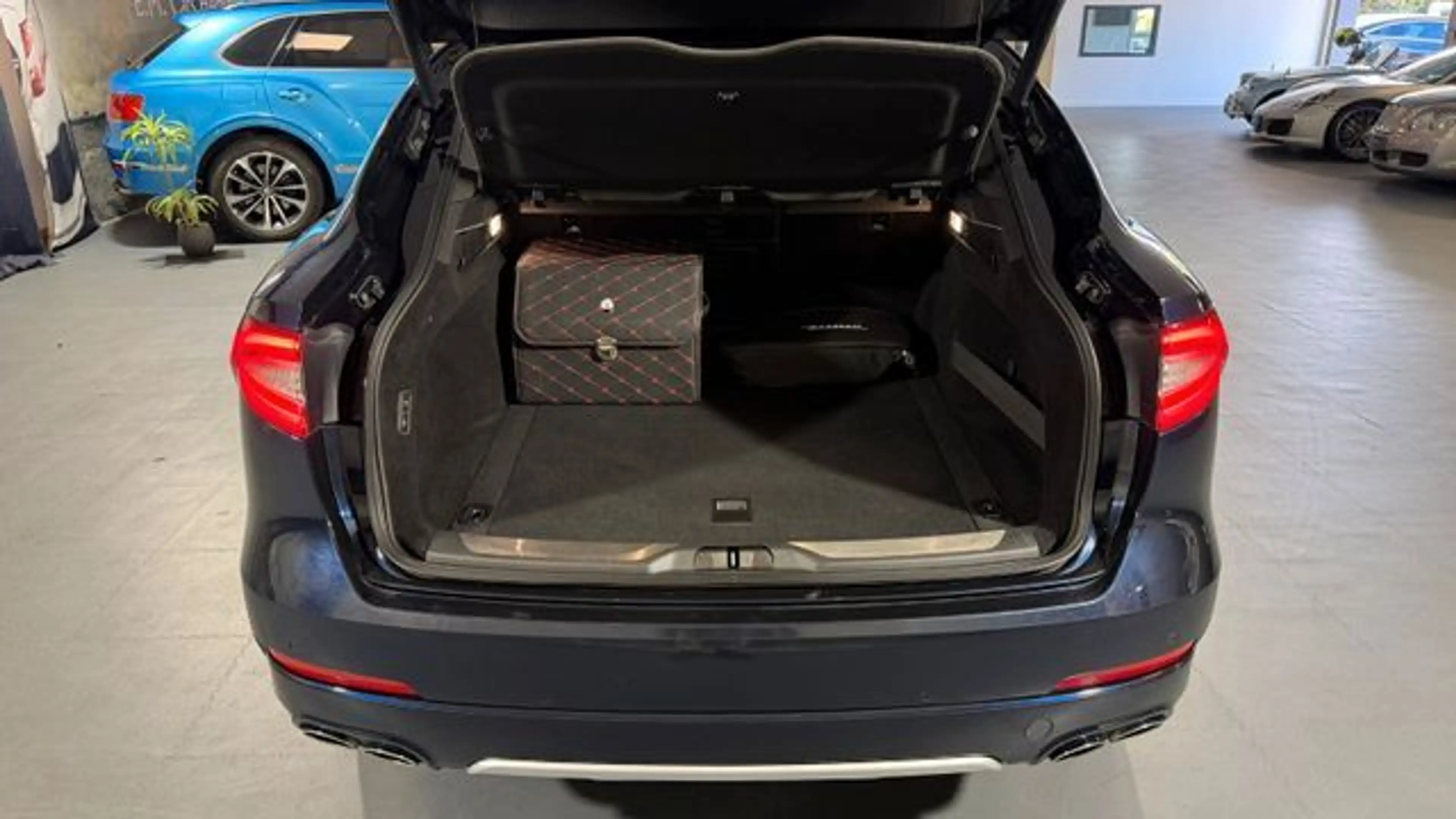 Maserati Levante 3.0 V6 Q4 Gran Lusso Pano Keyless 1.Hd — photo 6