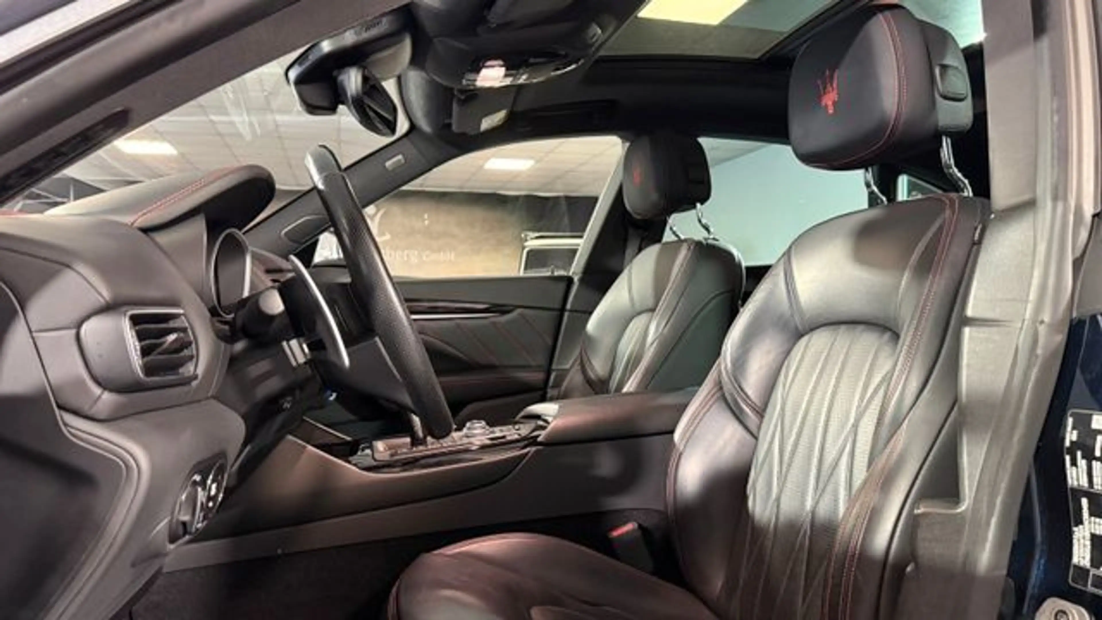 Maserati Levante 3.0 V6 Q4 Gran Lusso Pano Keyless 1.Hd — photo 9