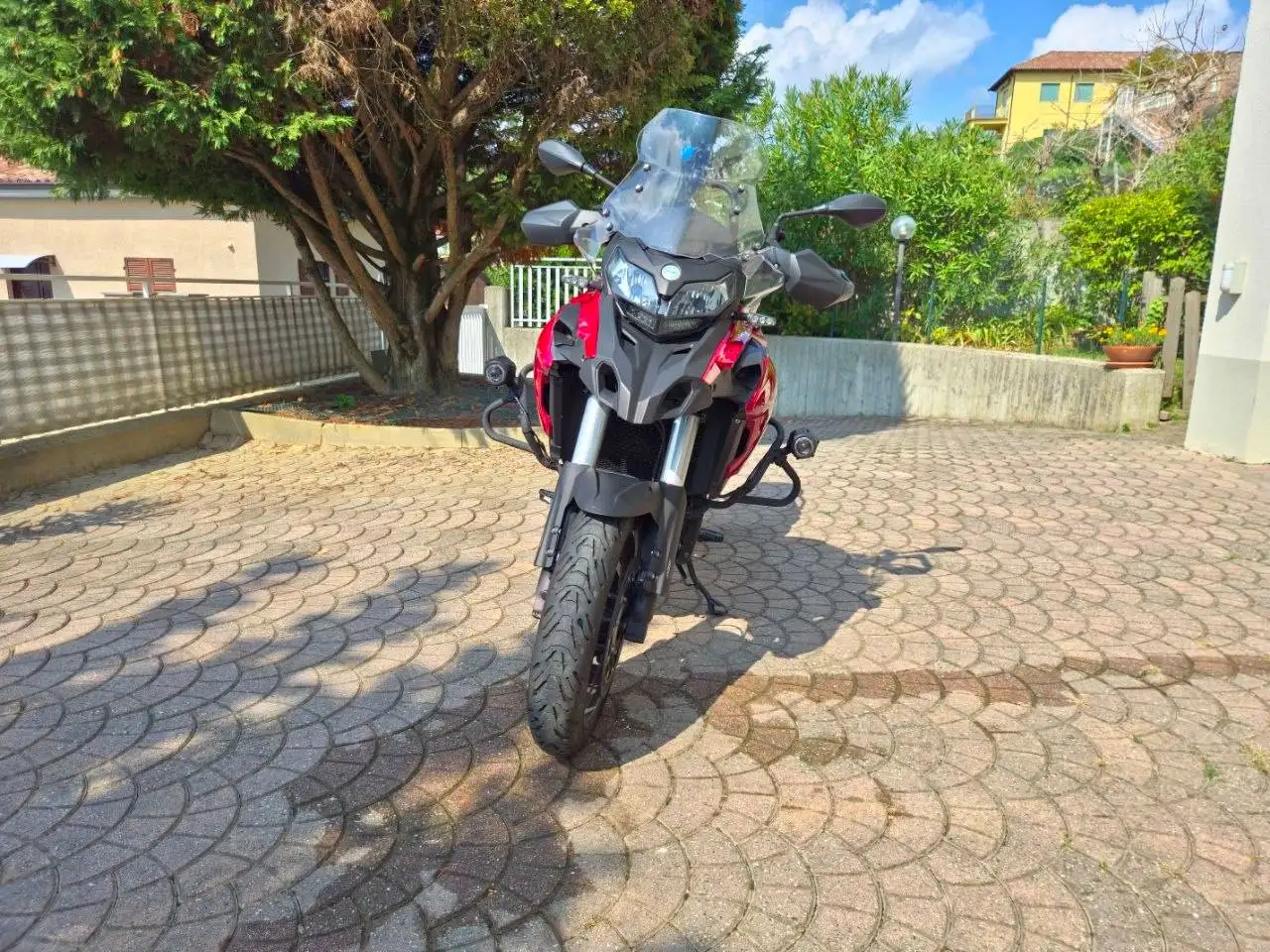 Benelli TRK 502