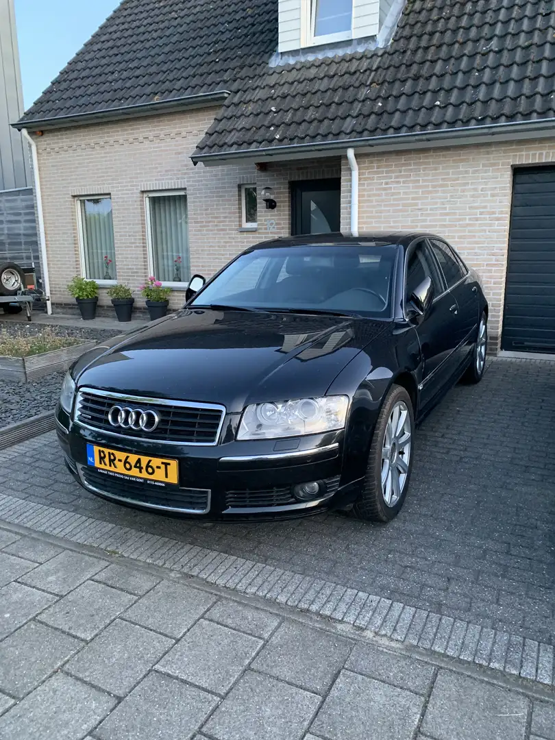 Audi A8 3.7 quattro Pro Line Zwart - 1