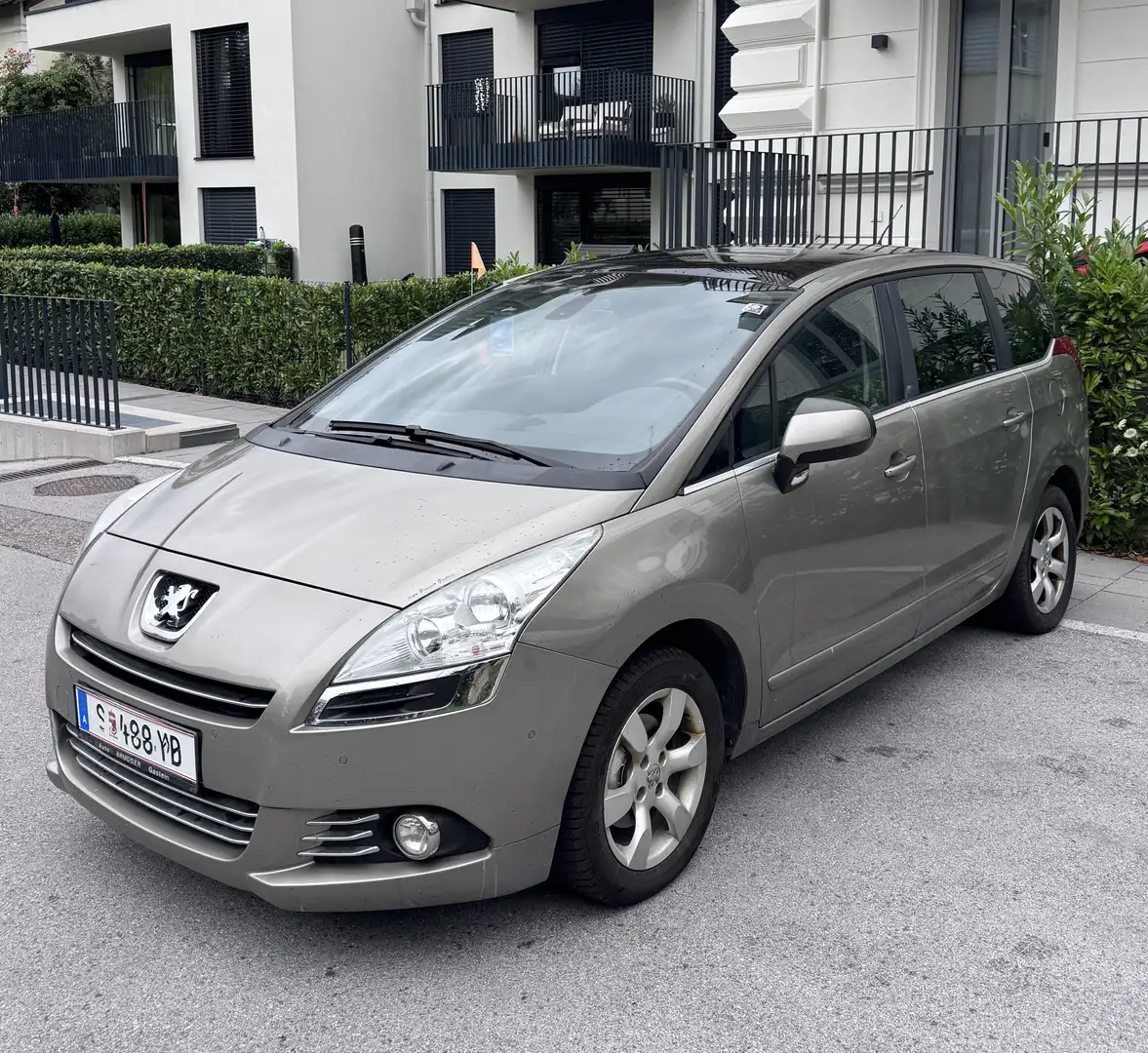 Peugeot 5008 1,6 HDI Neu Pickerl 02/2027+4 - 1