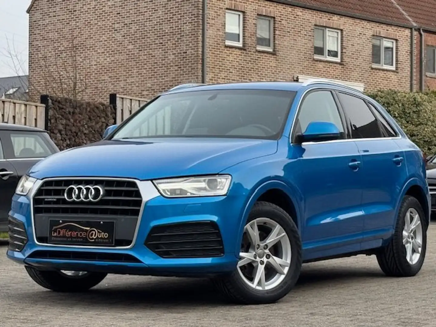 Audi Q3 2.0 TDi Quattro Sport S tronic - Clim - Cuir - GPS Blau - 1