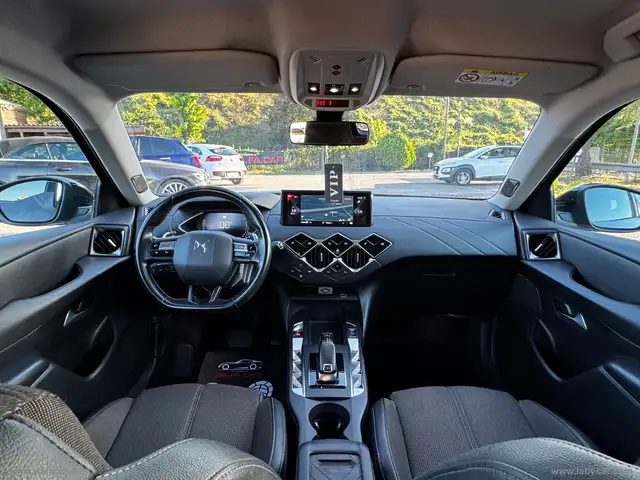 DS Automobiles DS 3 Crossback view 12