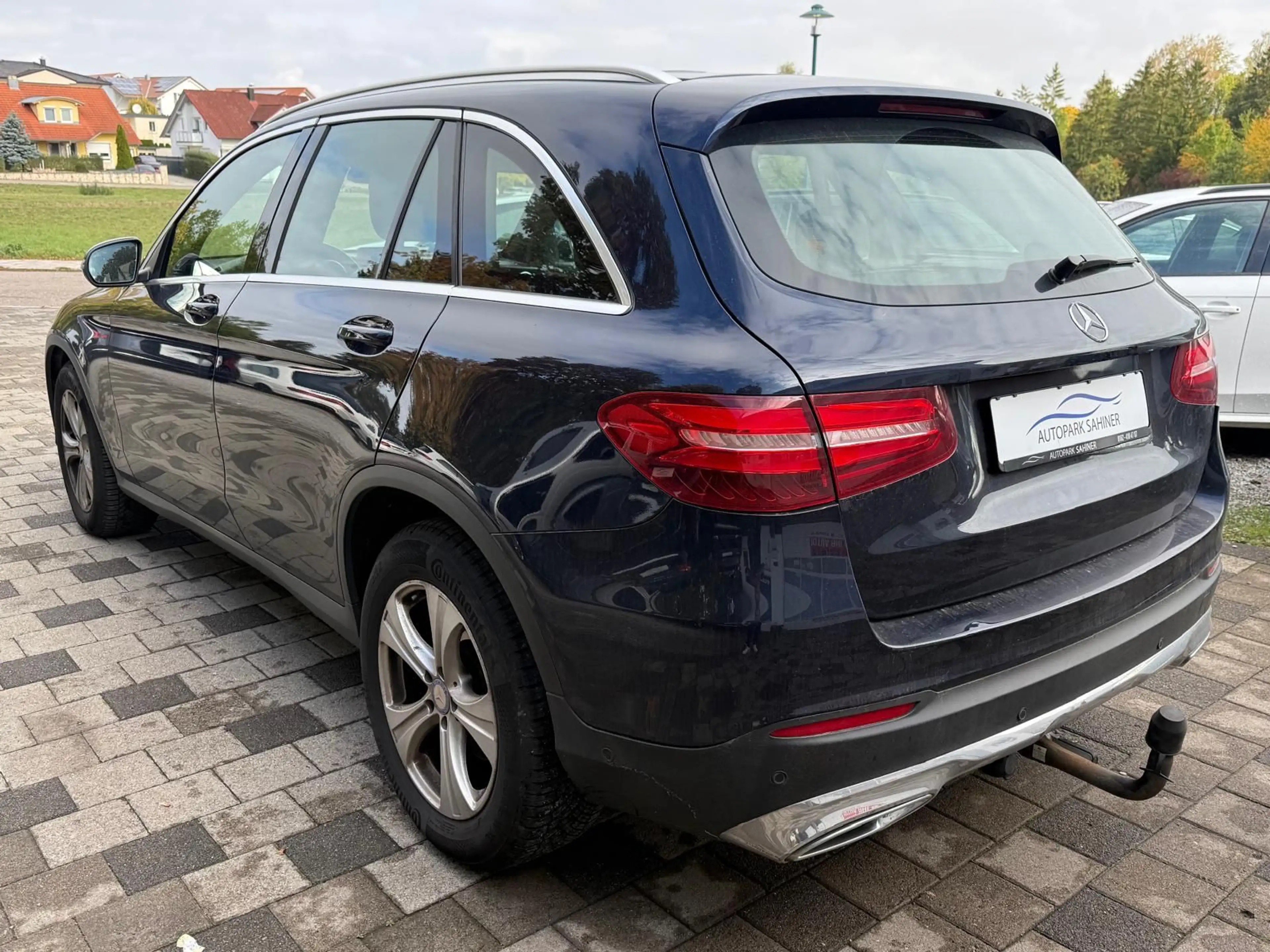 Mercedes-Benz GLC 250 *4M*AHK*2.HAND*ACC* — photo 8