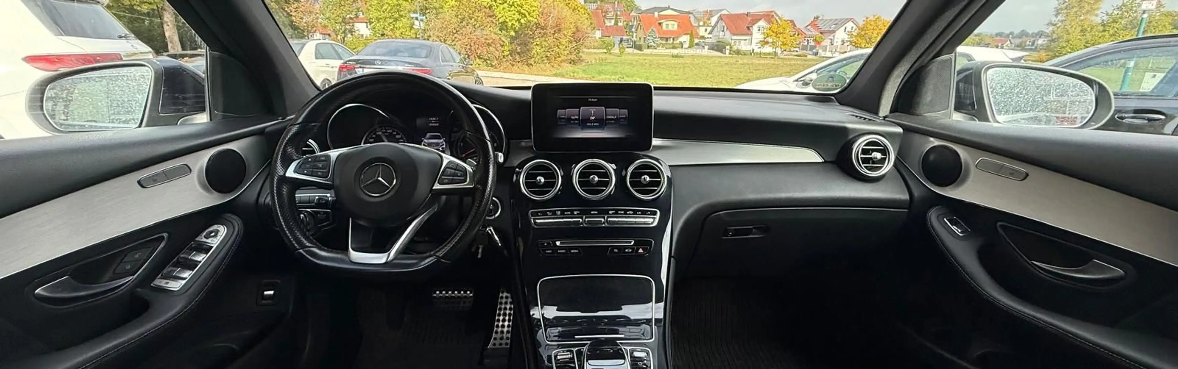 Mercedes-Benz GLC 250 *4M*AHK*2.HAND*ACC* — photo 10
