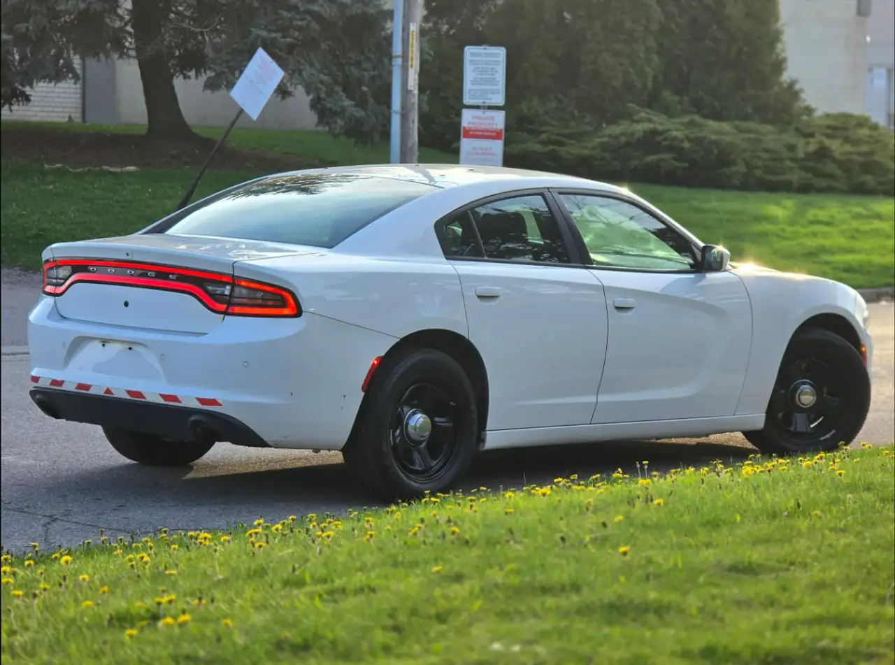 Dodge Charger снимка Dodge Charger