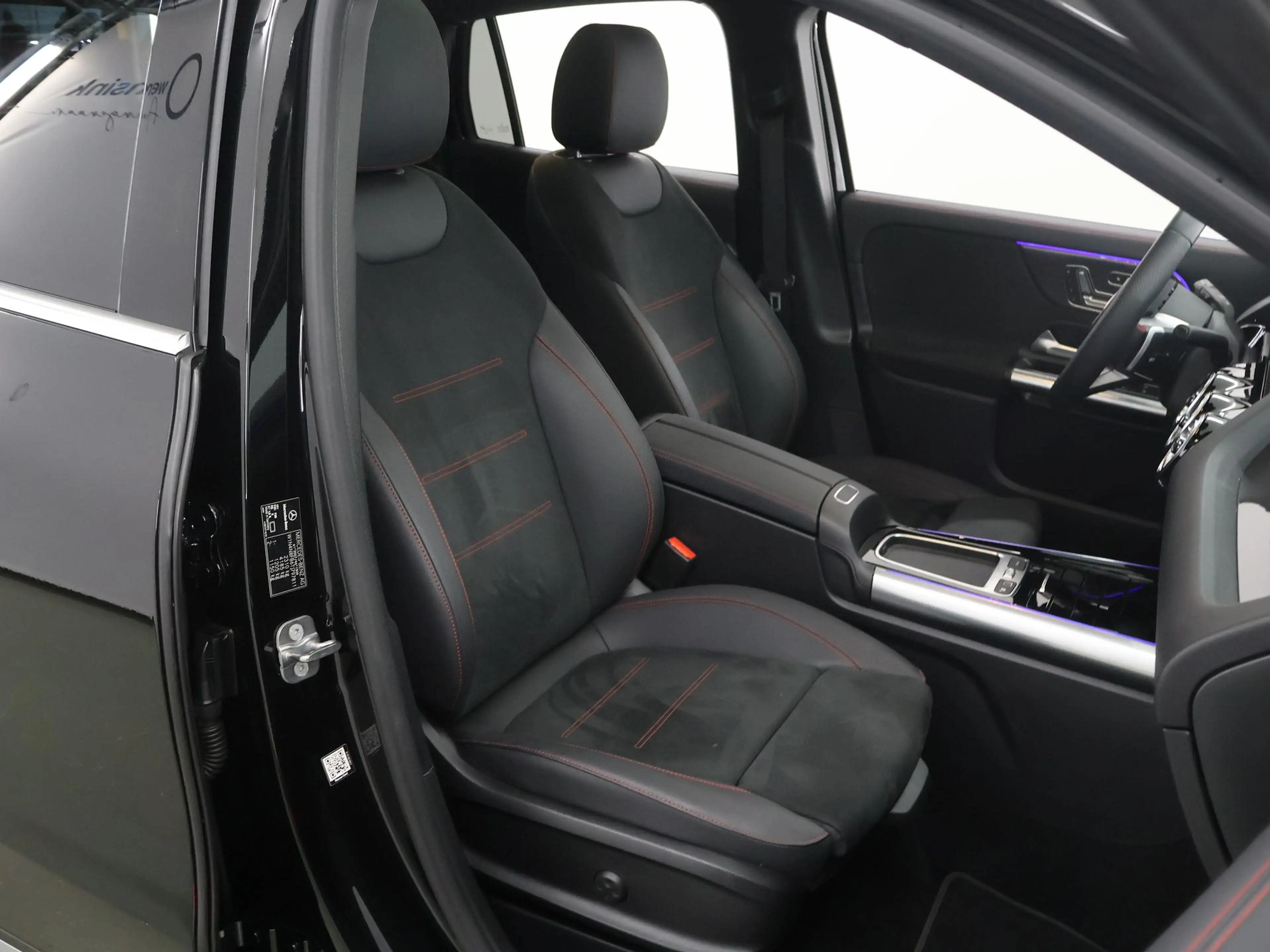 Mercedes-Benz GLA 250 e Business Solution AMG | Panoramadak | 360 graden — photo 10