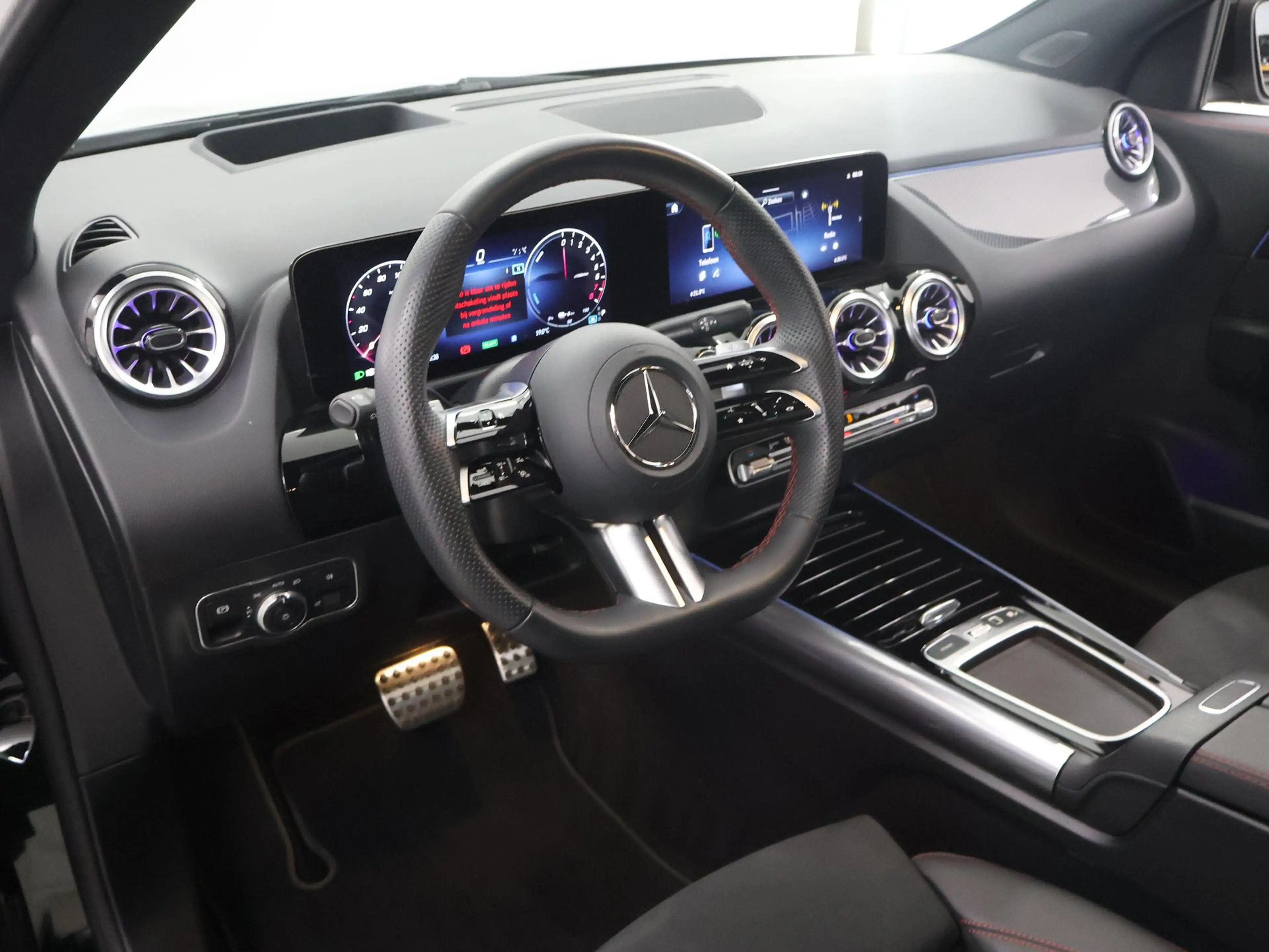 Mercedes-Benz GLA 250 e Business Solution AMG | Panoramadak | 360 graden — photo 7