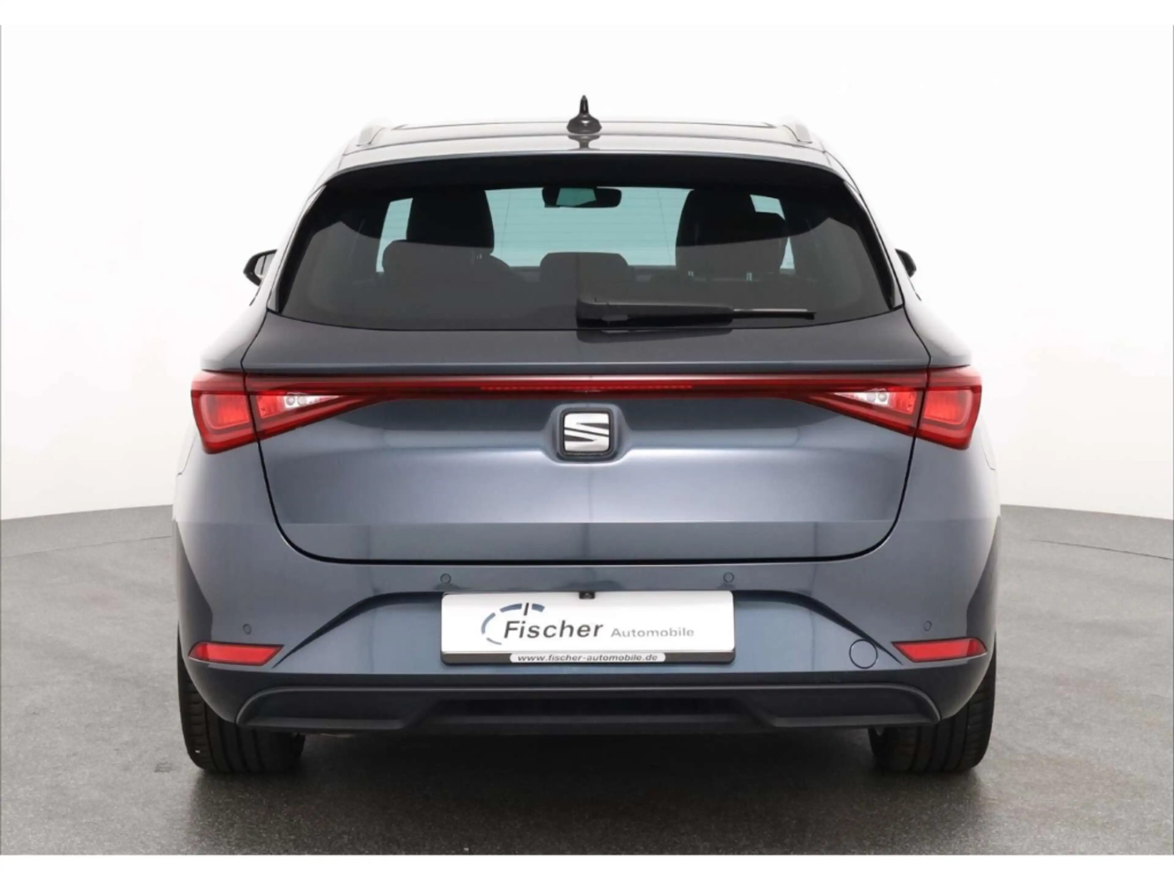 SEAT Leon Sportstourer 1.5 eTSI XCELLENCE — photo 6