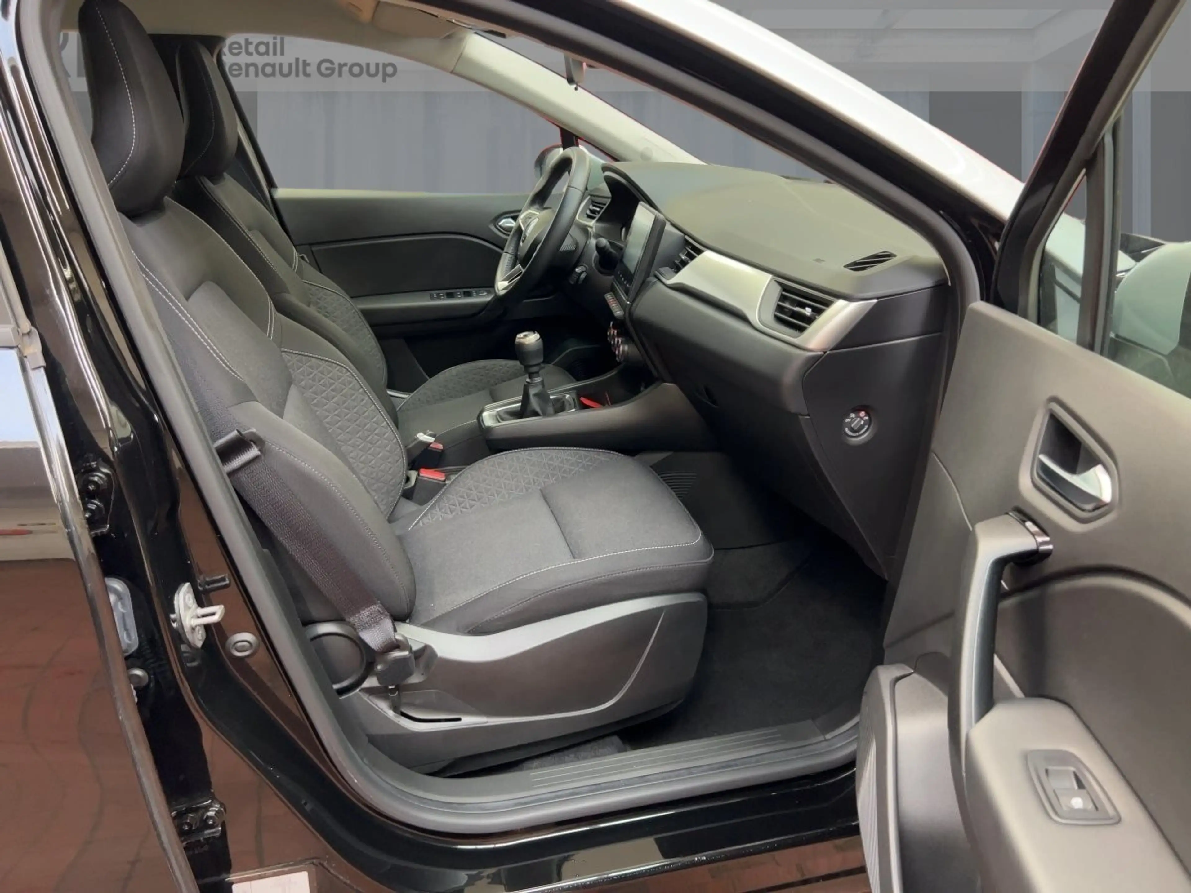 Renault Captur EVOLUTION TCe 140 Apple CarPlay SHZ PDC BT — photo 8