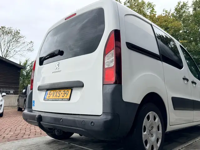 Peugeot Partner view 9
