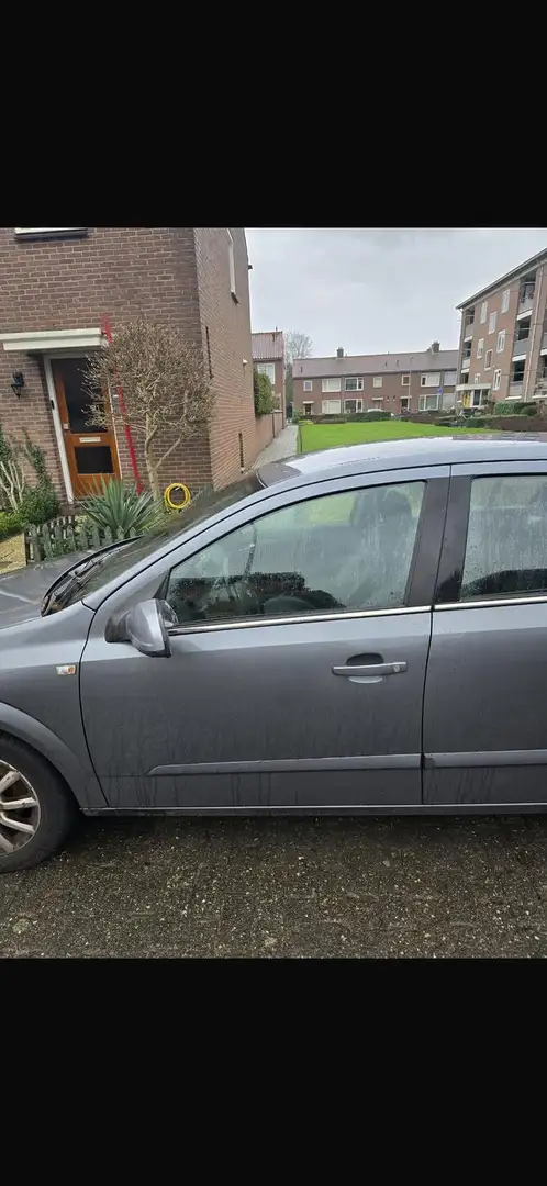 Opel Astra 1.4 Cosmo Grijs - 2