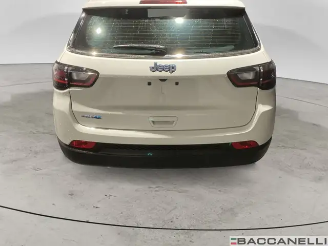 Jeep Compass view 3