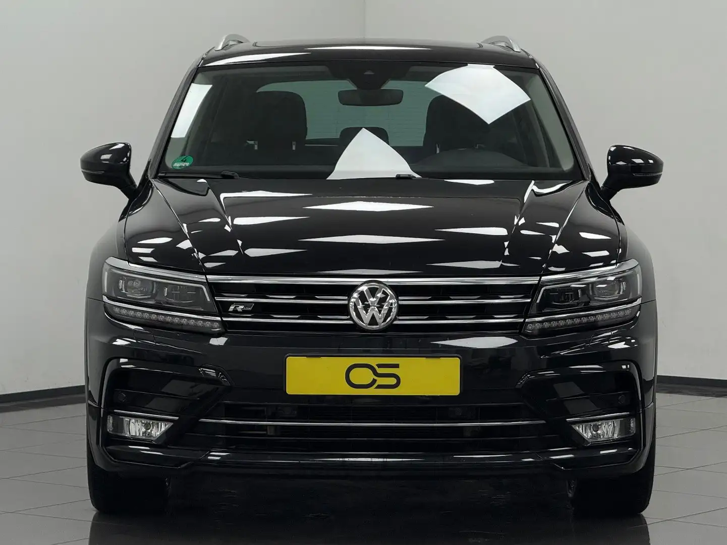 Volkswagen Tiguan 2.0 TDI*R Line* VirtualDisplay LED Pano Schwarz - 2