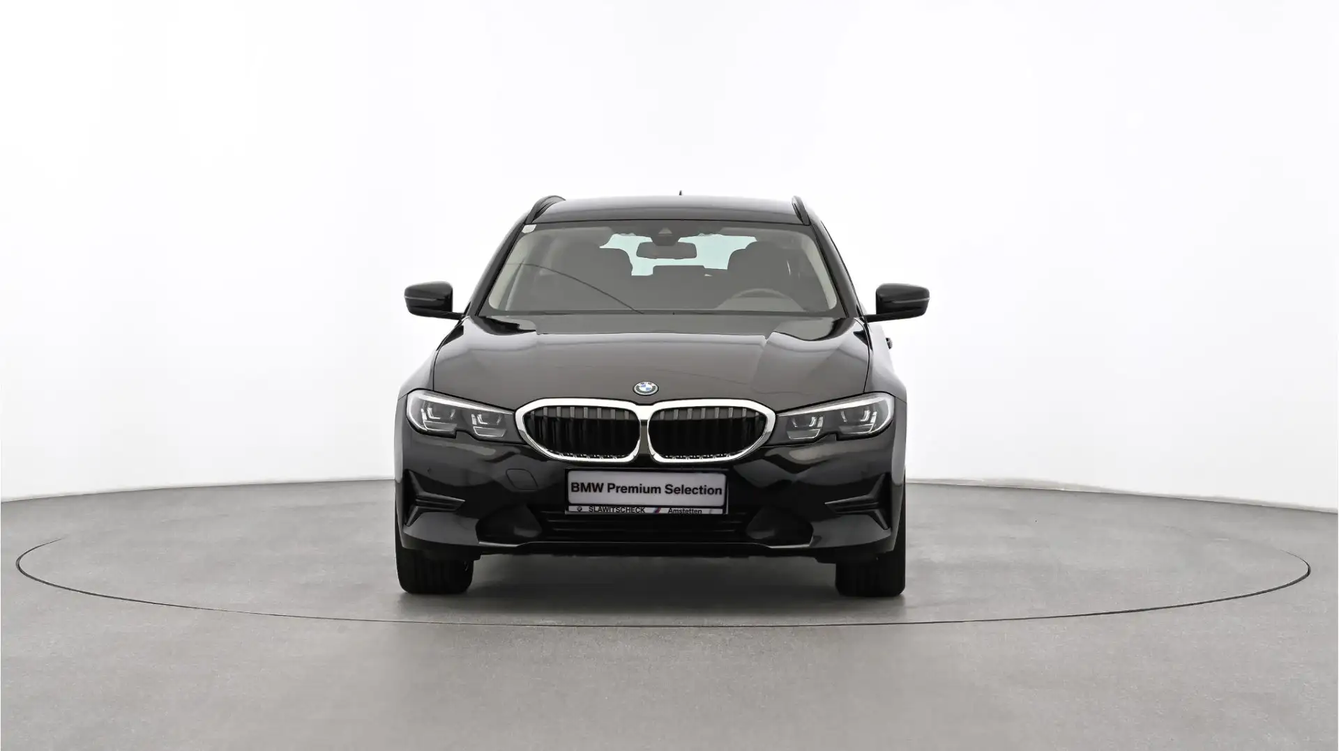 BMW 320 e xDrive G21 Schwarz - 2