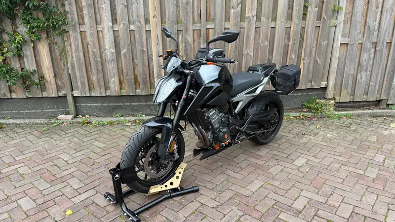KTM 790 Duke