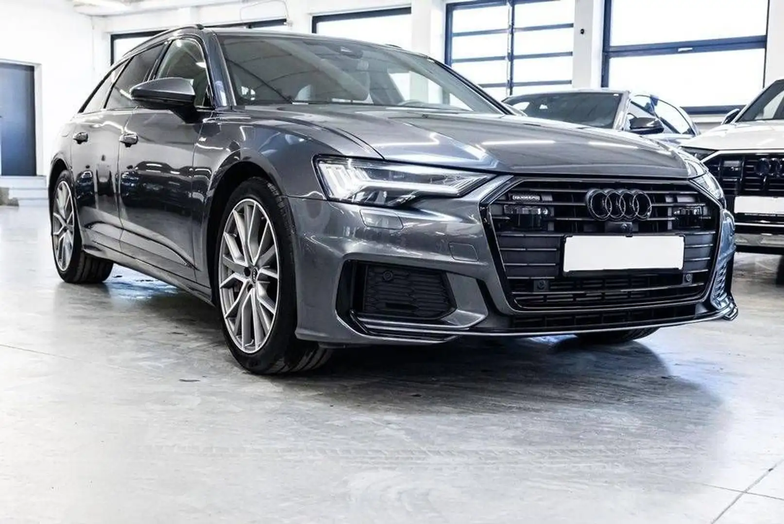 Audi A6 55 TFSI e 367ch Compétition quattro S tronic 7 Gris - 1