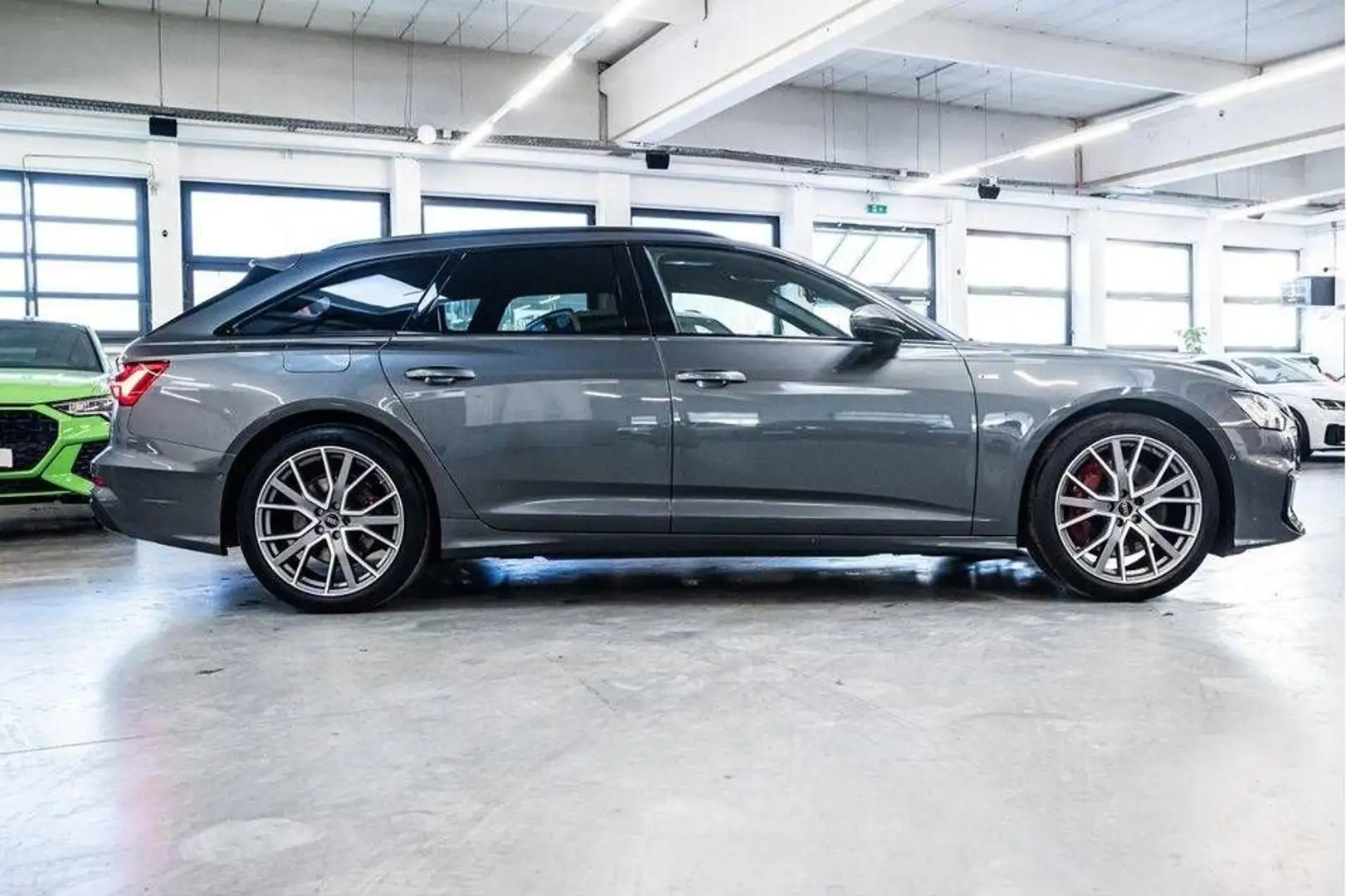 Audi A6 55 TFSI e 367ch Compétition quattro S tronic 7 Gris - 2