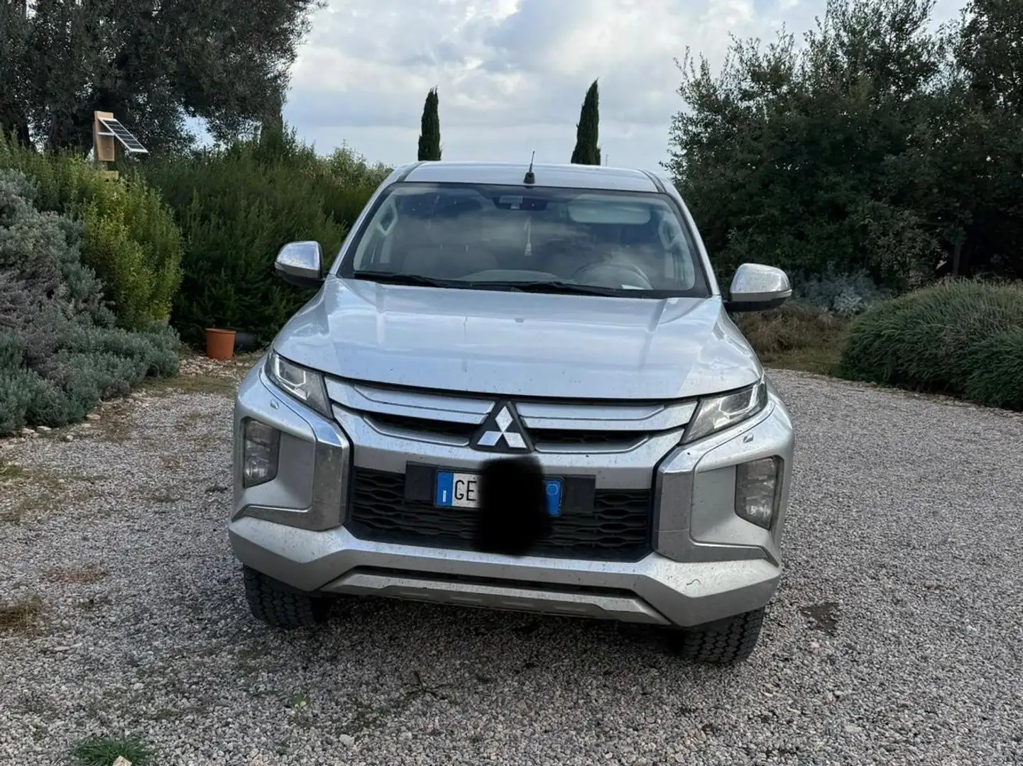Mitsubishi L200 L200 d.cab 2.3d Hurricane 4wd 150cv auto Argento - 2