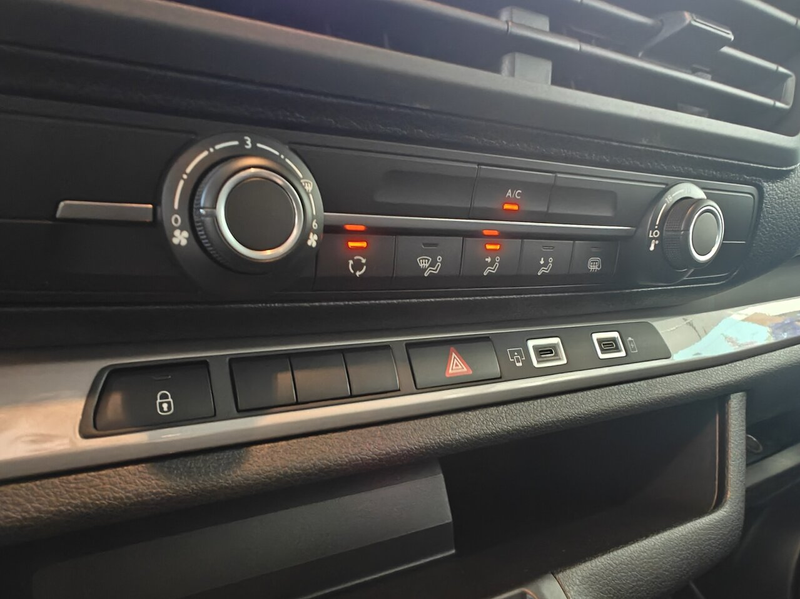Citroen Jumpy D.C. XL 2.2 HDi Aut 6 PL | Look Pack | LED | GP... — photo 15