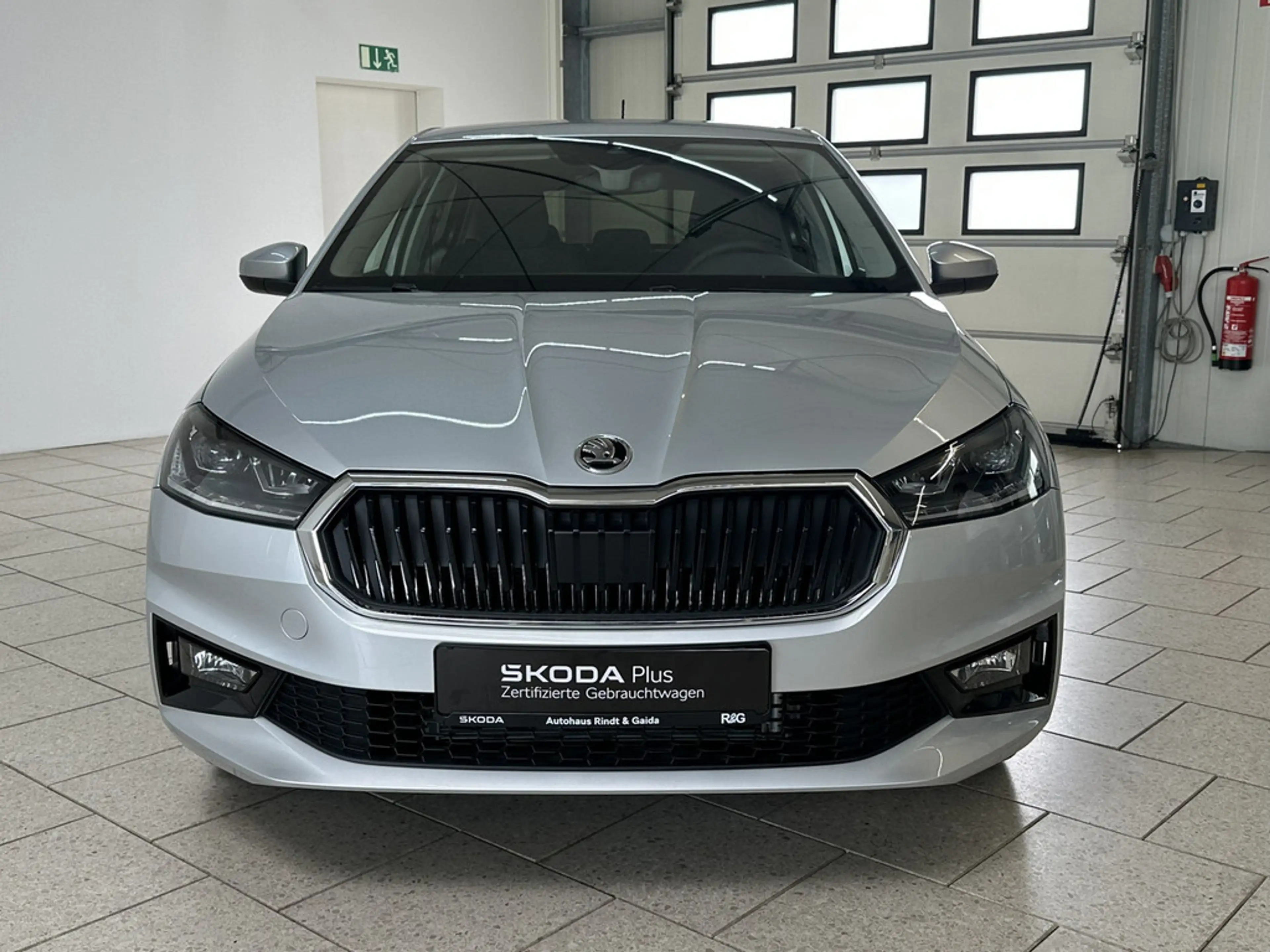 Skoda Fabia 1.0 TSI Style KLIMA PDC SITZHEIZUNG LED — photo 3
