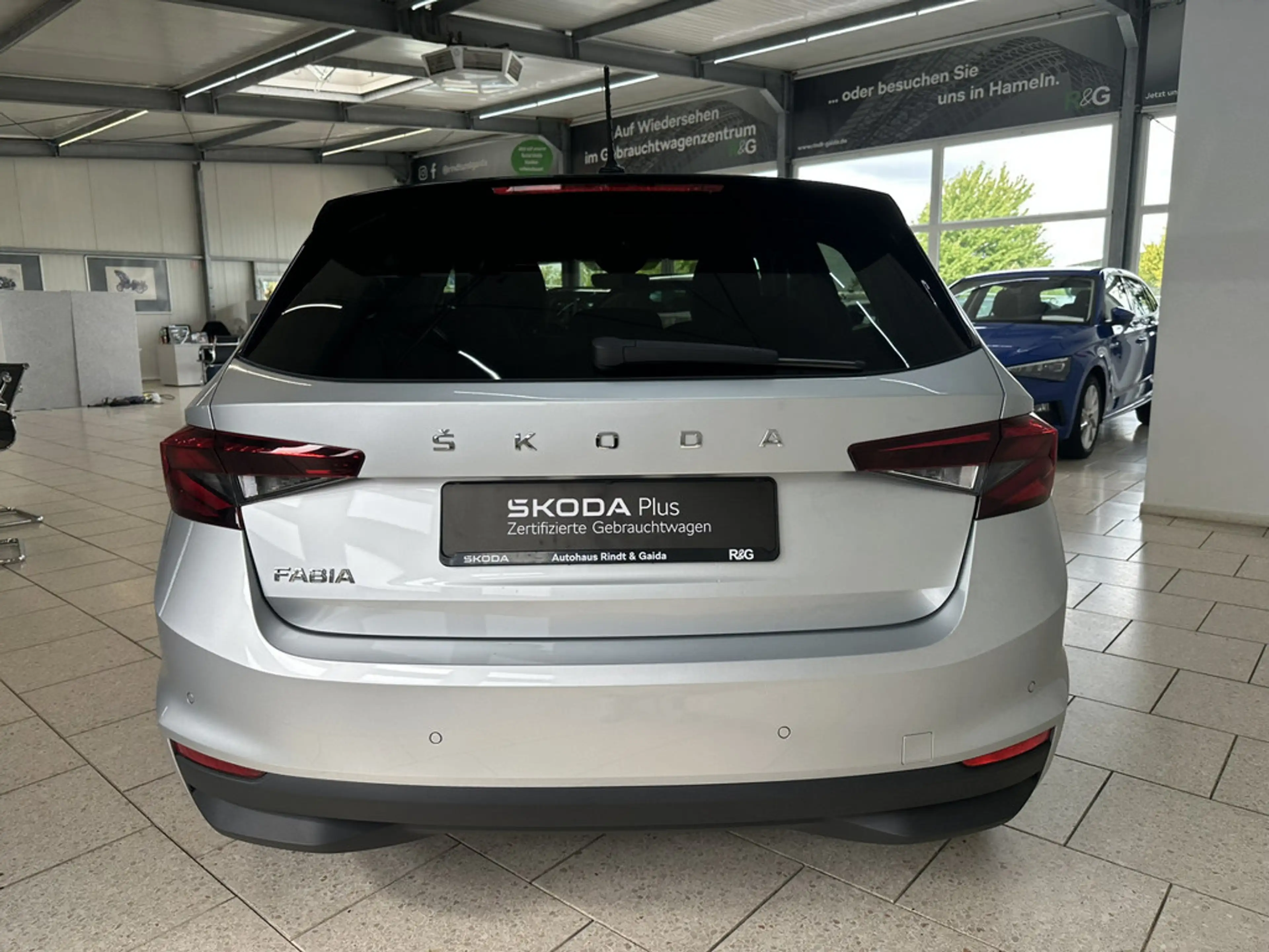 Skoda Fabia 1.0 TSI Style KLIMA PDC SITZHEIZUNG LED — photo 6