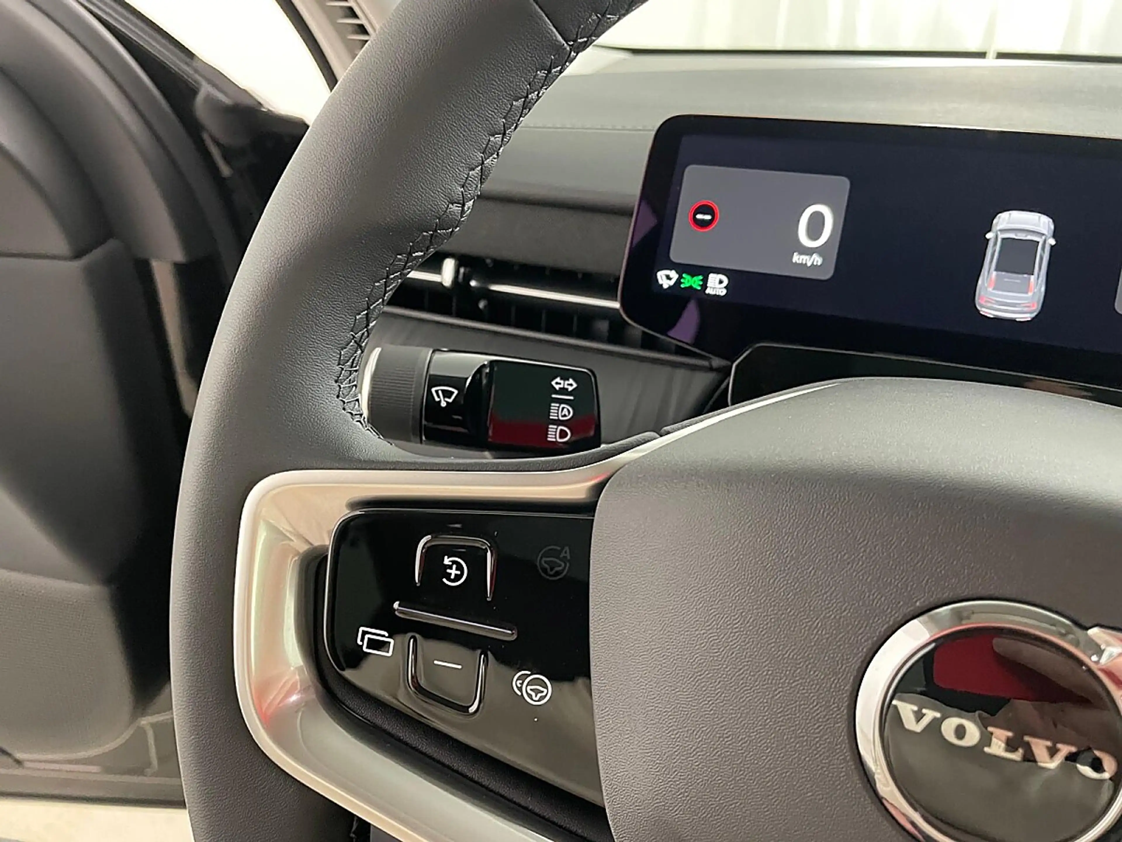 Volvo ES90 Single Motor Extended Range 92kWh Core | Stahl ... — photo 15