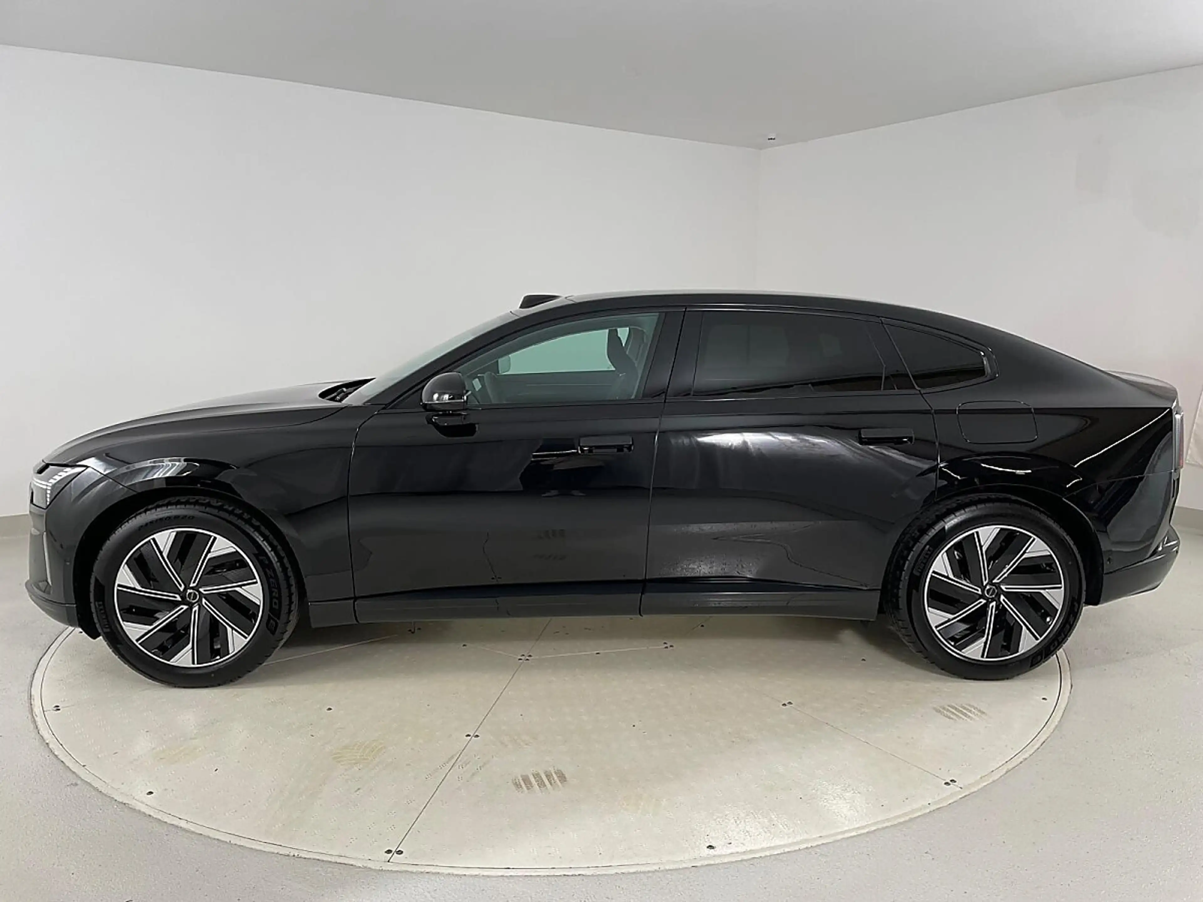 Volvo ES90 Single Motor Extended Range 92kWh Core | Stahl ... — photo 3