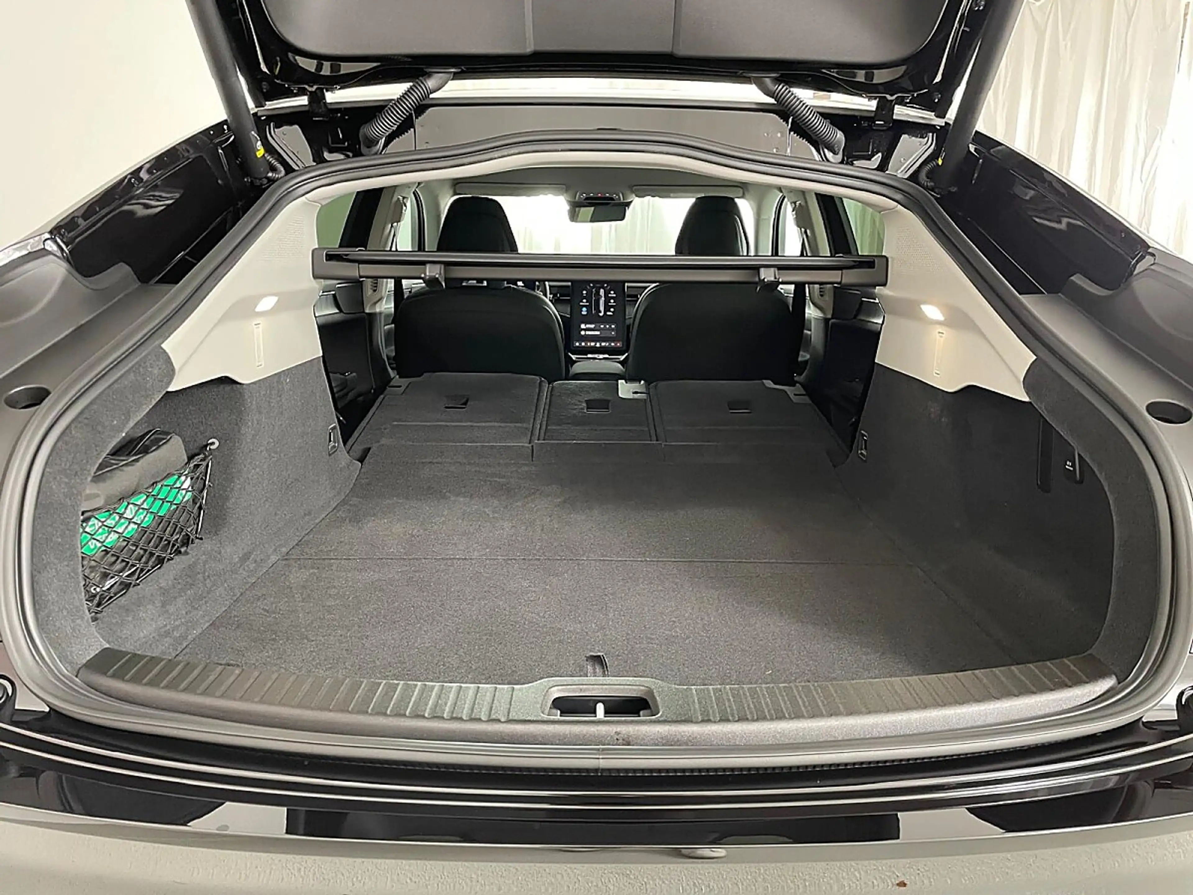 Volvo ES90 Single Motor Extended Range 92kWh Core | Stahl ... — photo 12