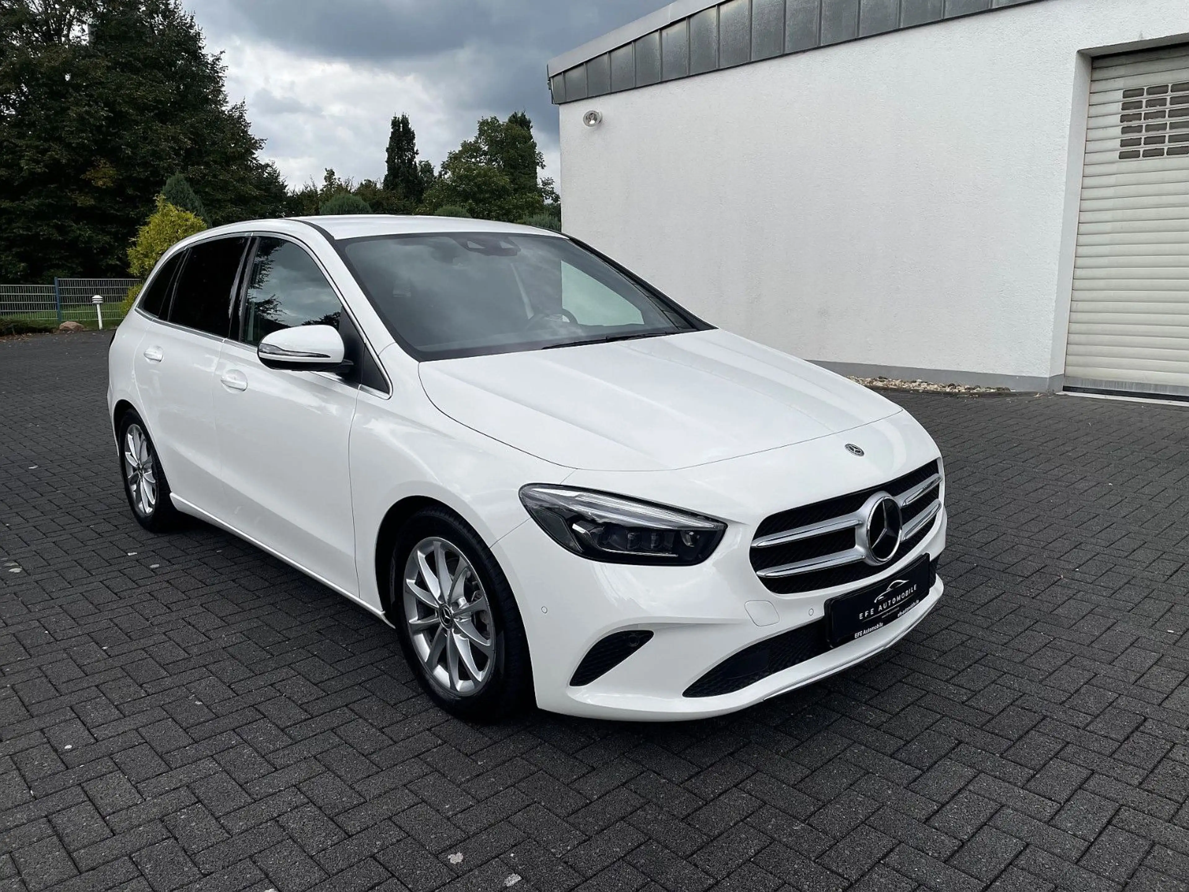 Mercedes-Benz B 220 4MATIC DCT M-BEAM*CAM*ACC*MBUX*STDHZG* — photo 2