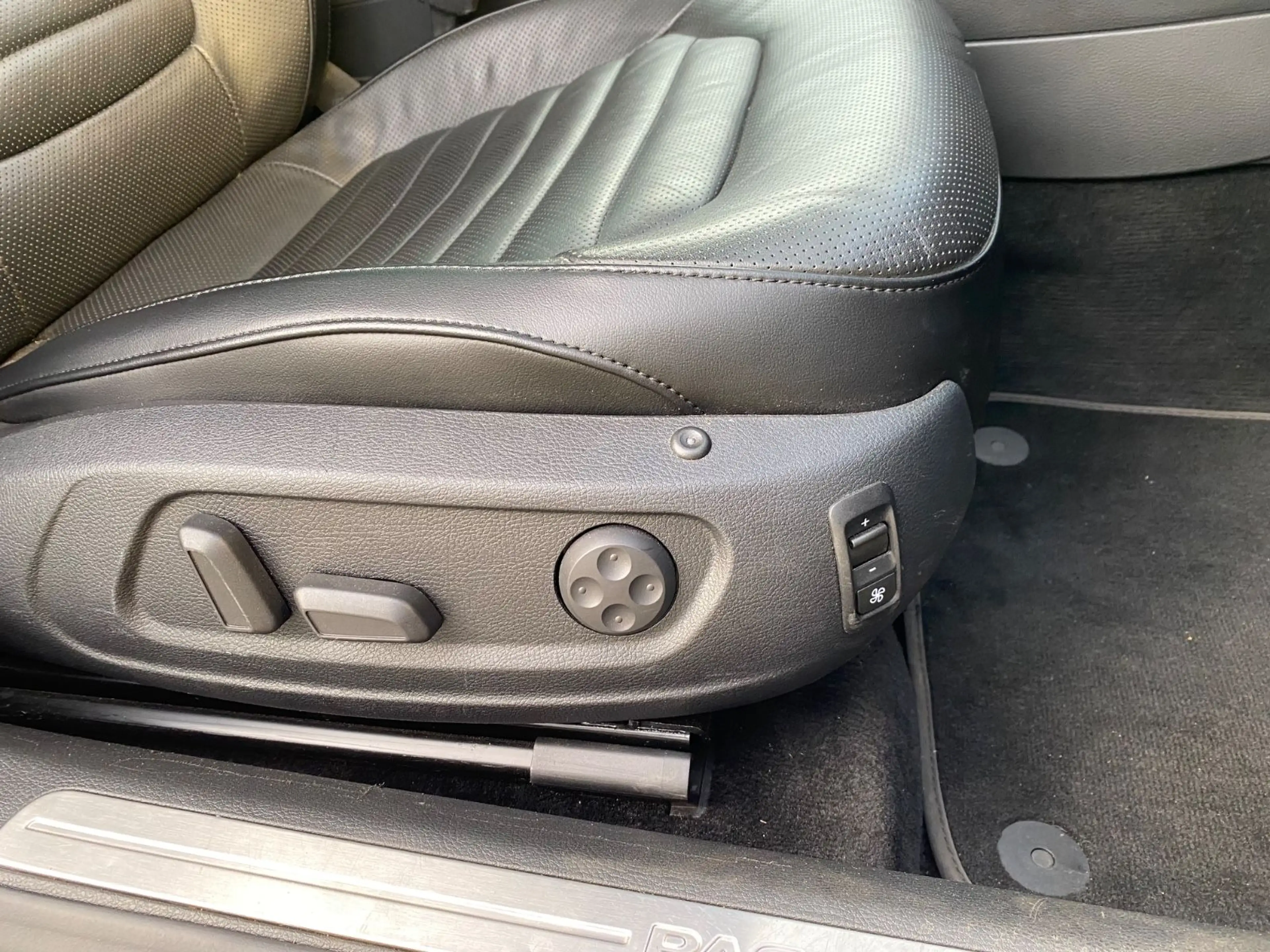 Volkswagen Passat Variant Highline+4Motion+Standh.+R-line — photo 6