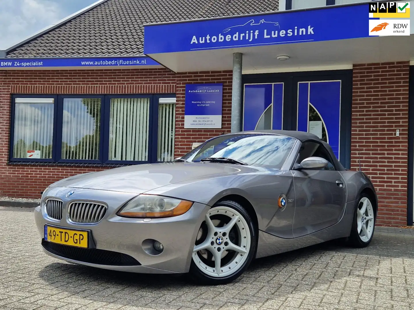 BMW Z4 Roadster 3.0i S M-Sportonderstel Cruise Control El Grijs - 1