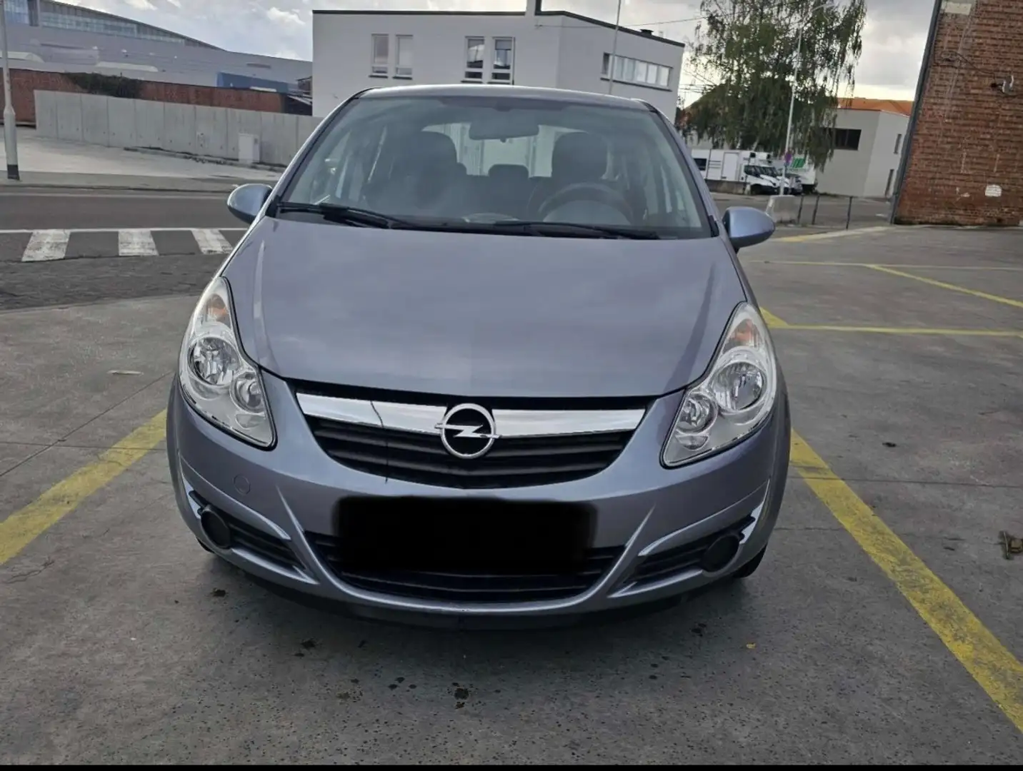 Opel Corsa Corsa 1.2 16V Essentia Grijs - 1